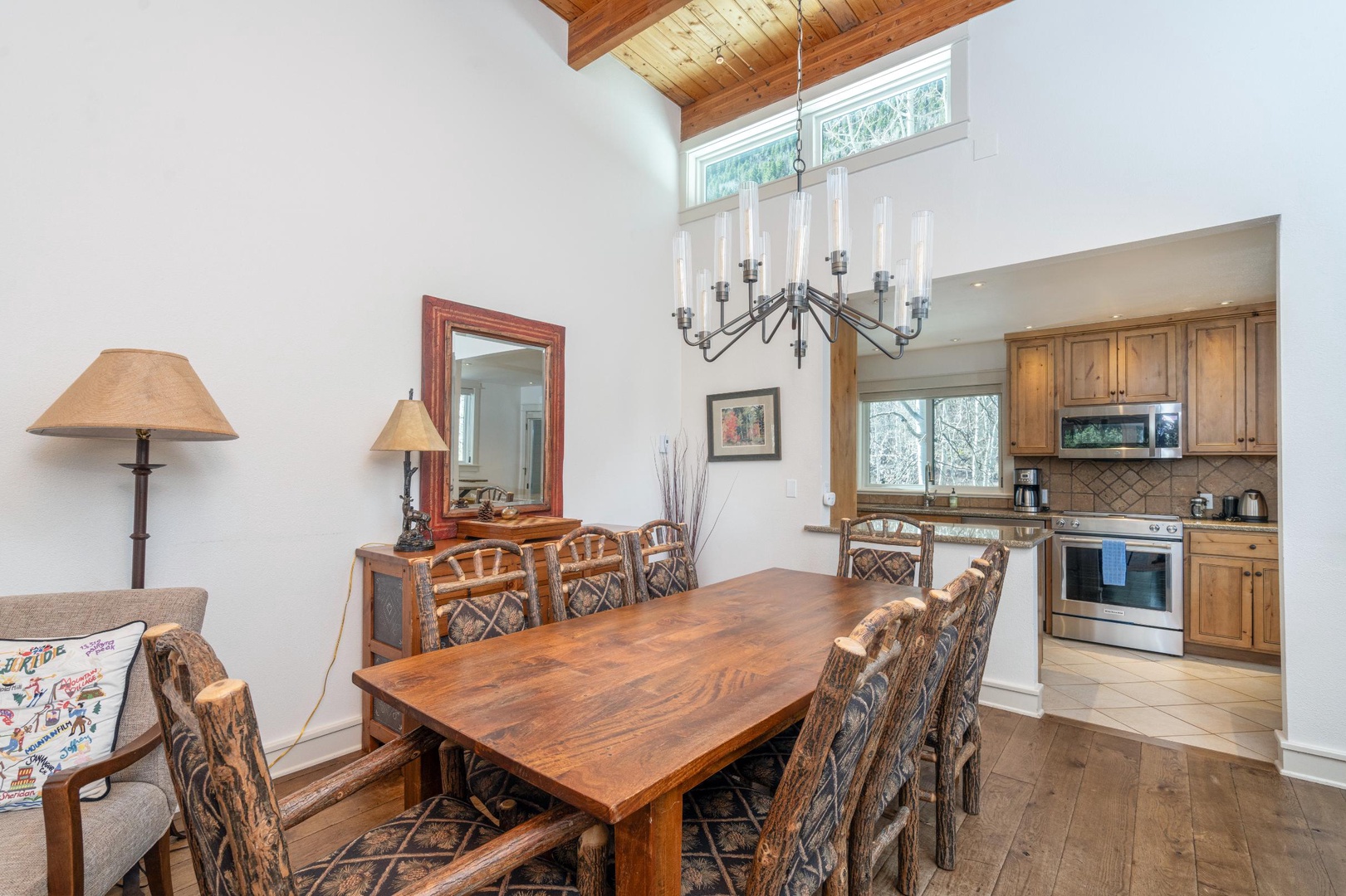 Dining room with seating for 6