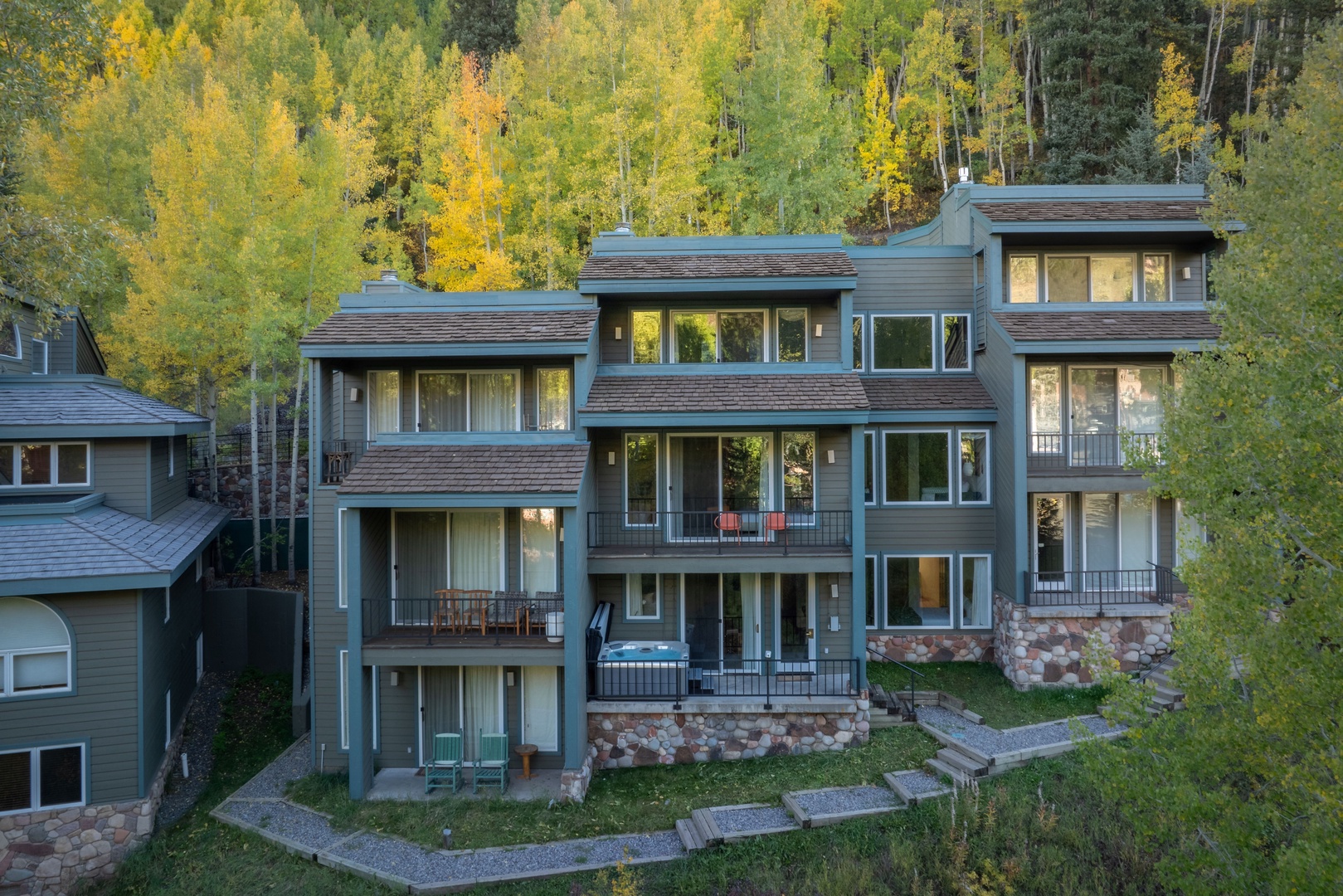 Welcome to Riverside E2 by Curate Telluride