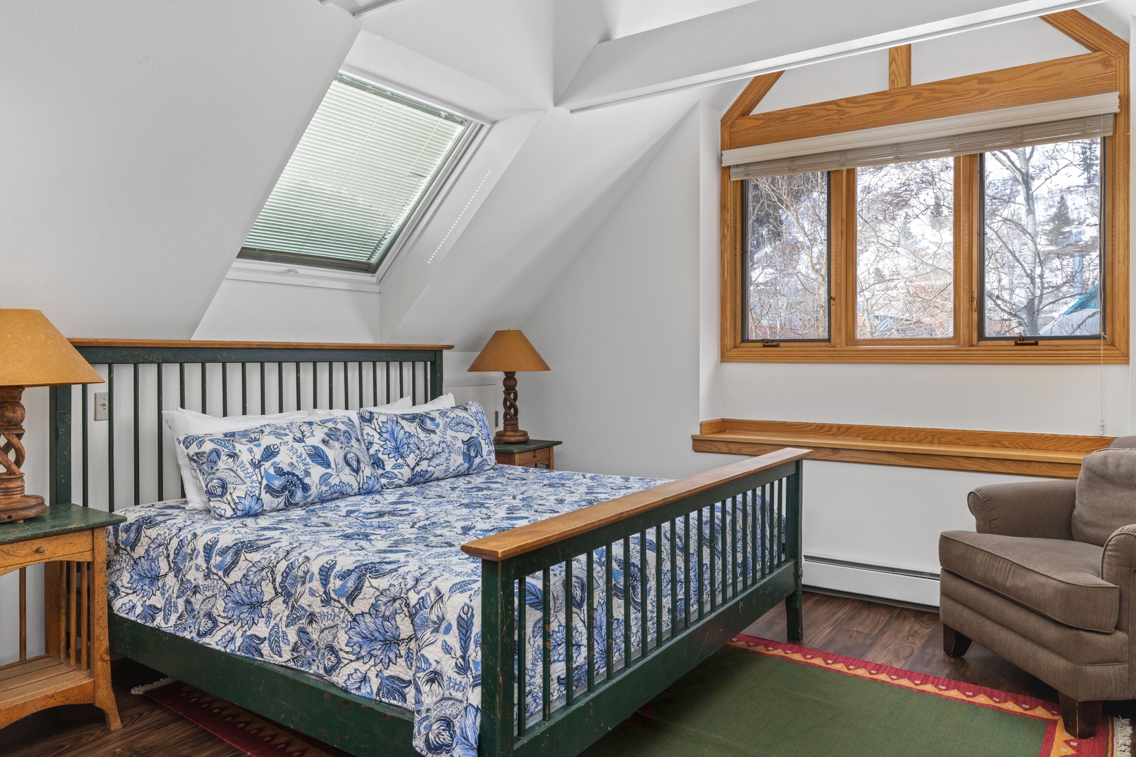 Upstairs Primary bedroom, king bed with en suite bath