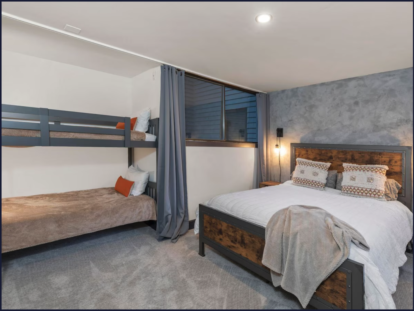 Guest Bedroom 2 - 2 twins and king bed