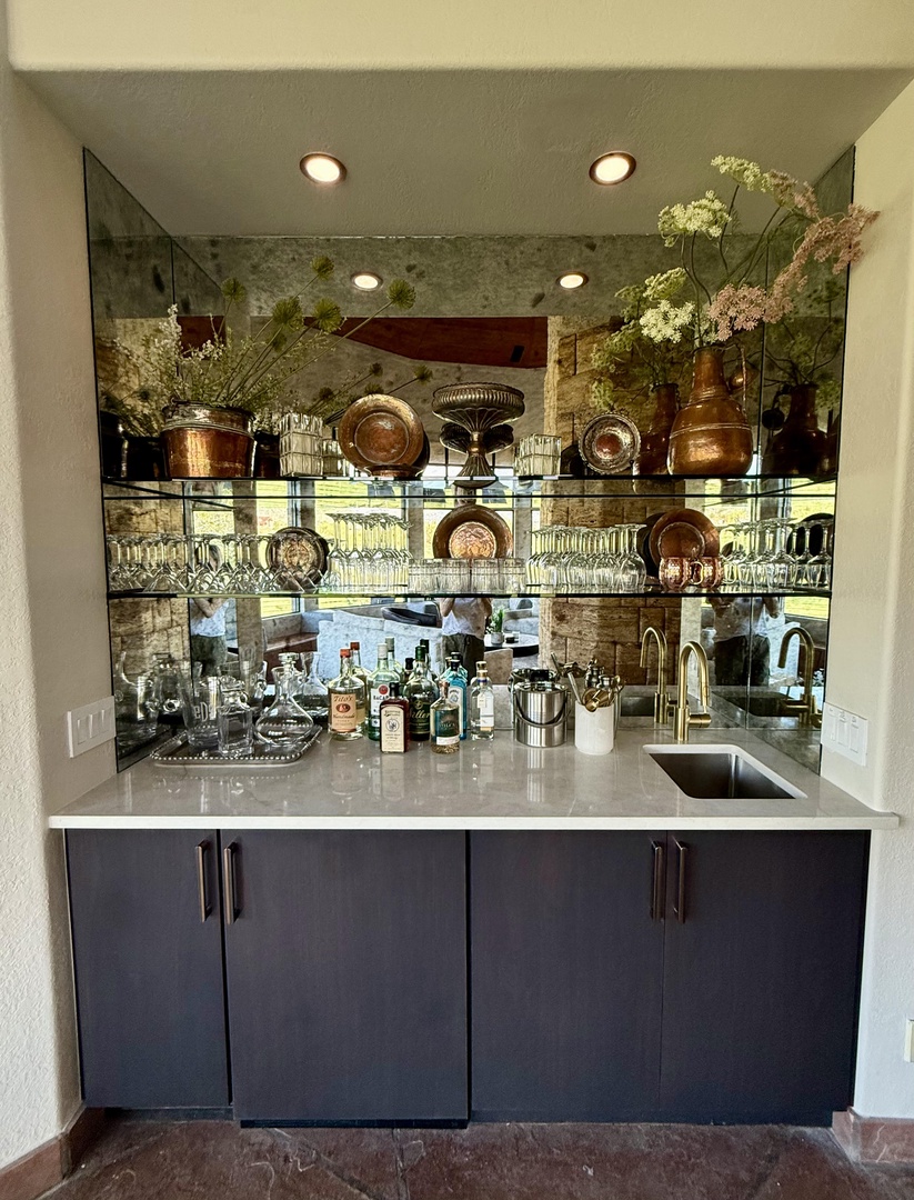 Living Room Bar