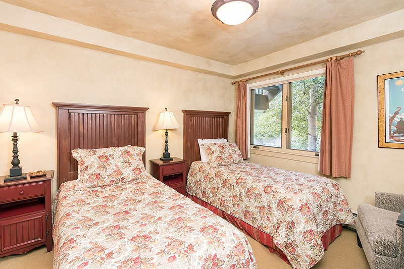 RiversideA201_twinbed1