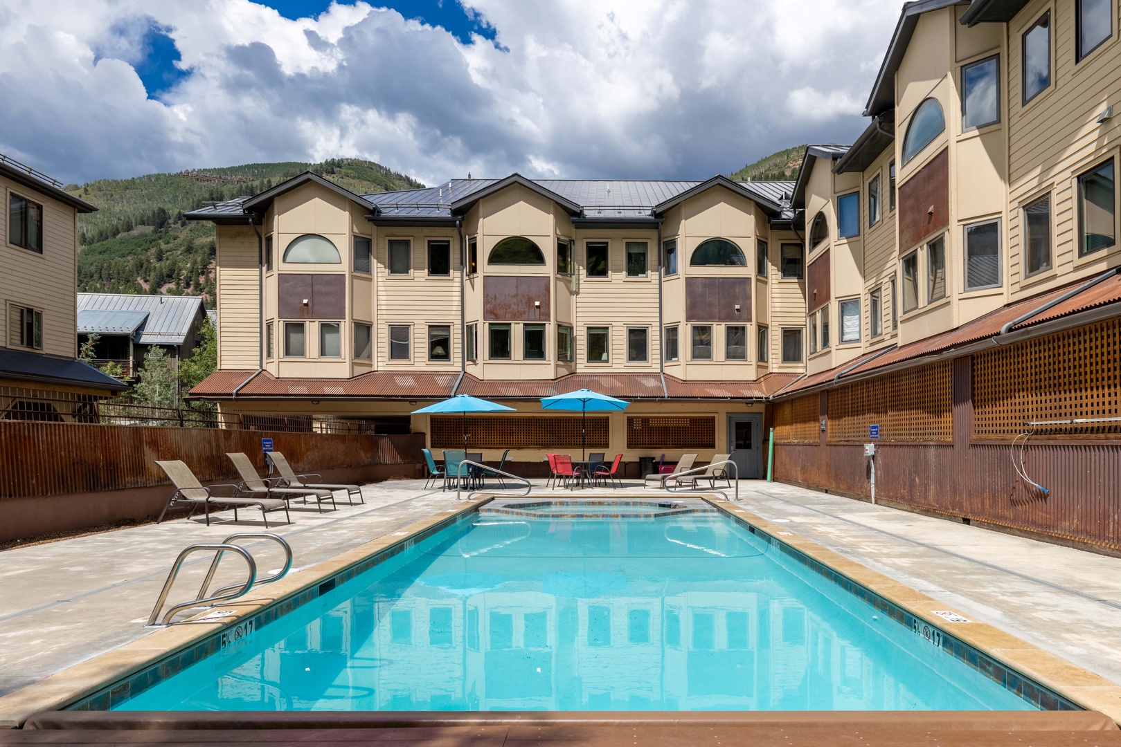 Lulu City 6k By Curate Telluride