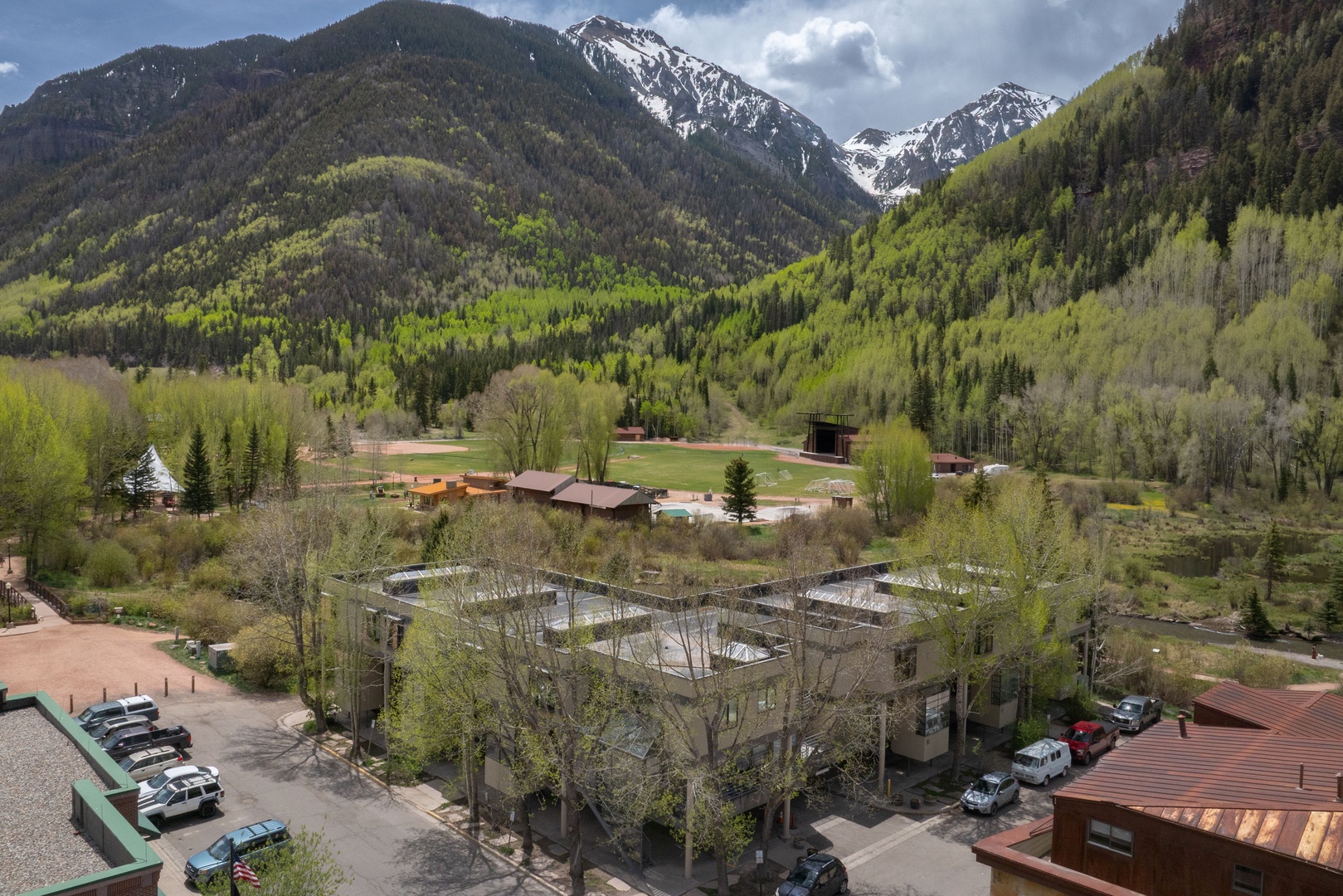 Muscatel 20 by Curate Telluride