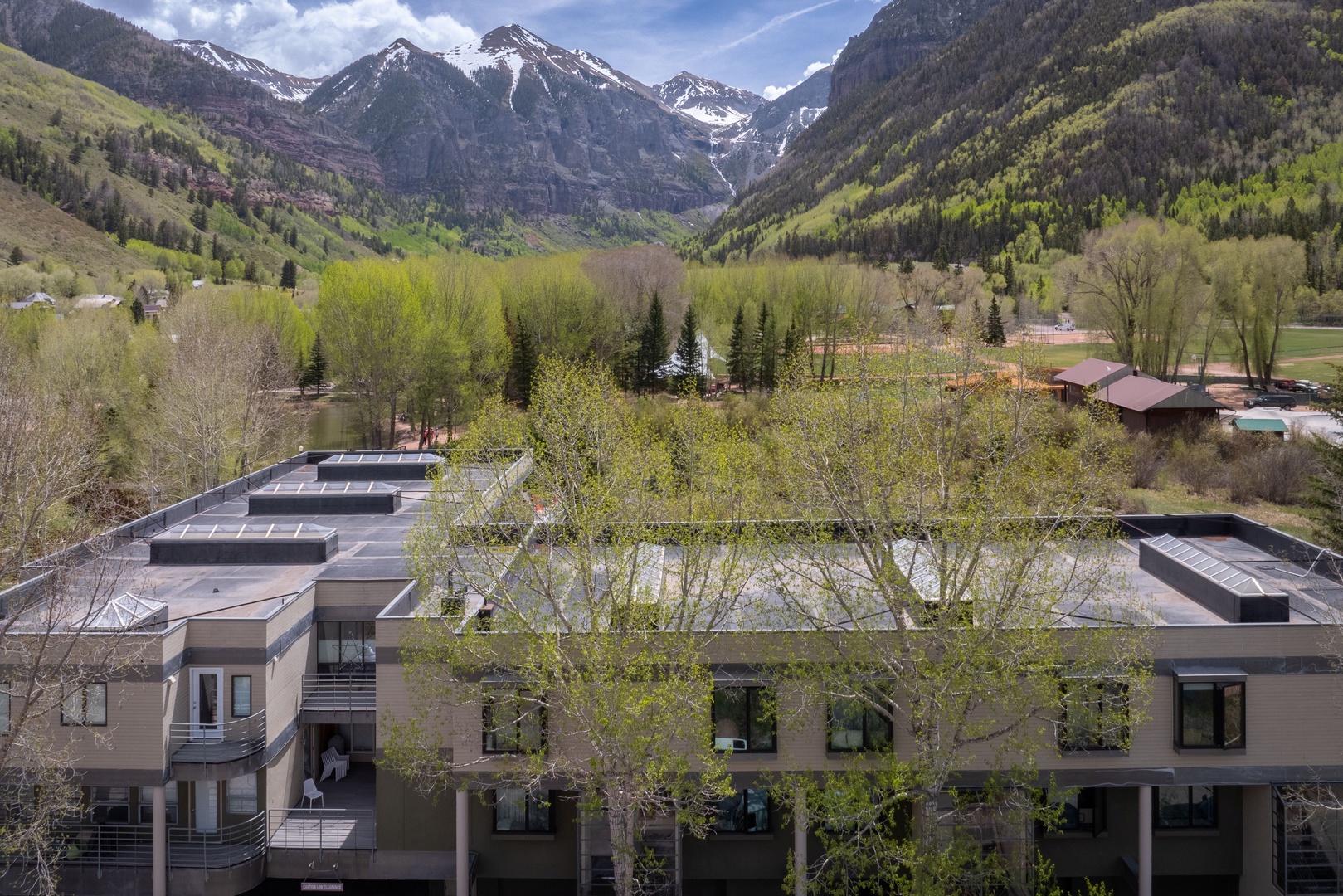 Muscatel 20 by Curate Telluride