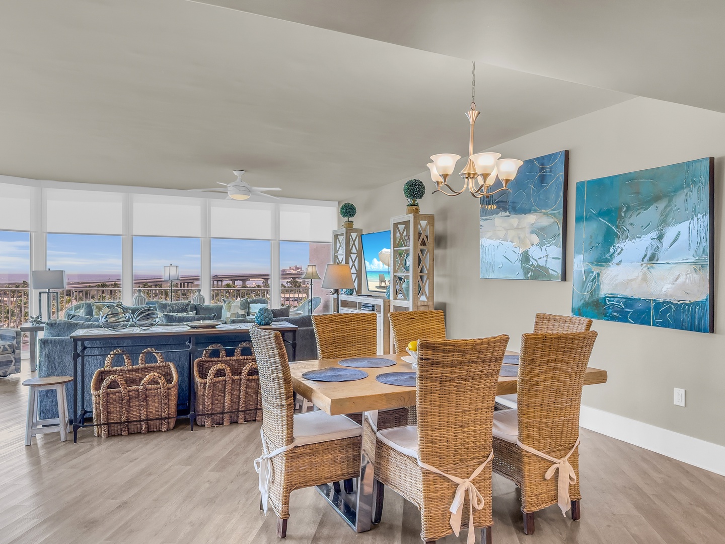 Dining area off living room seats 6