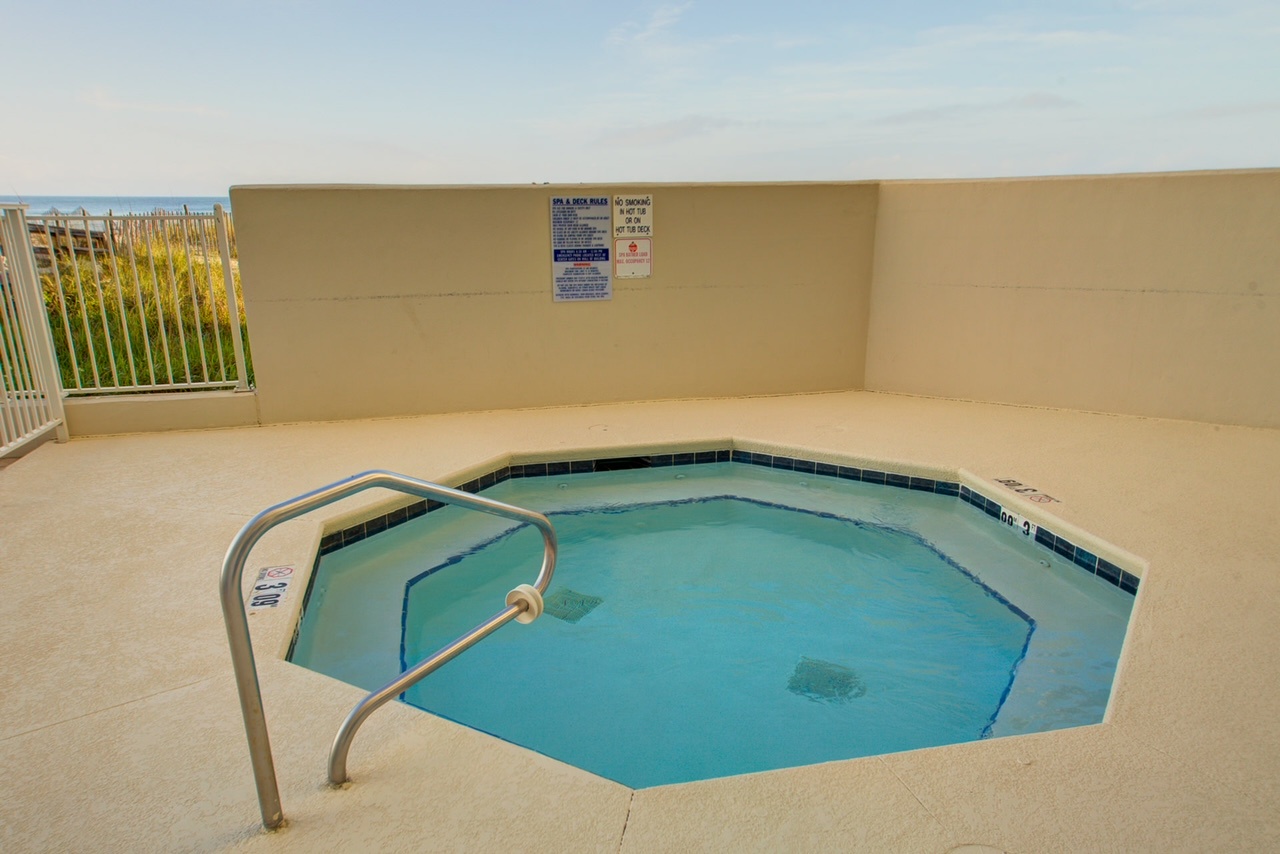 Outdoor hot tub