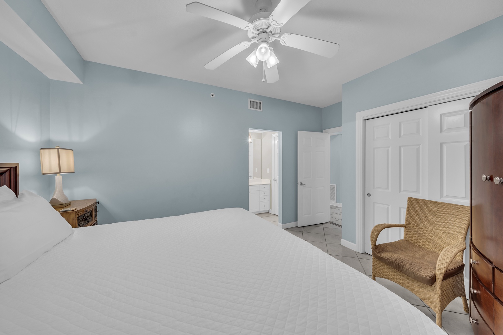 Admirals Quarters 1104