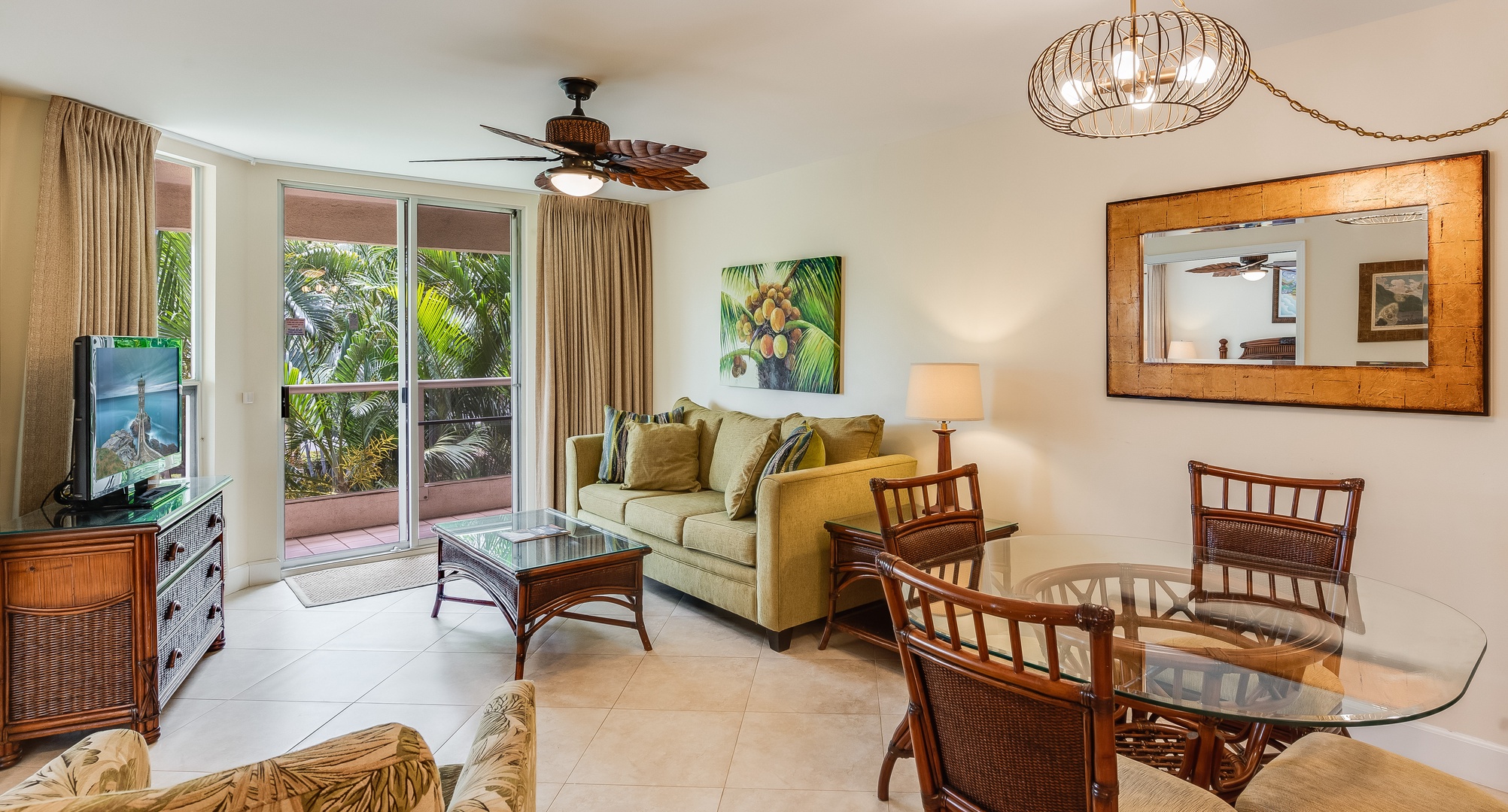 Castle at Maui Banyan T202AB - Dining Area - Living Room