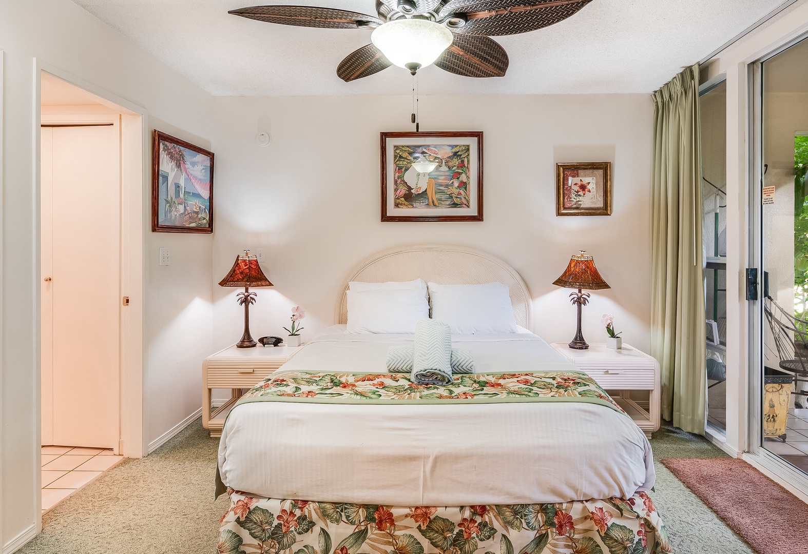 Castle at Maui Banyan - Bedroom