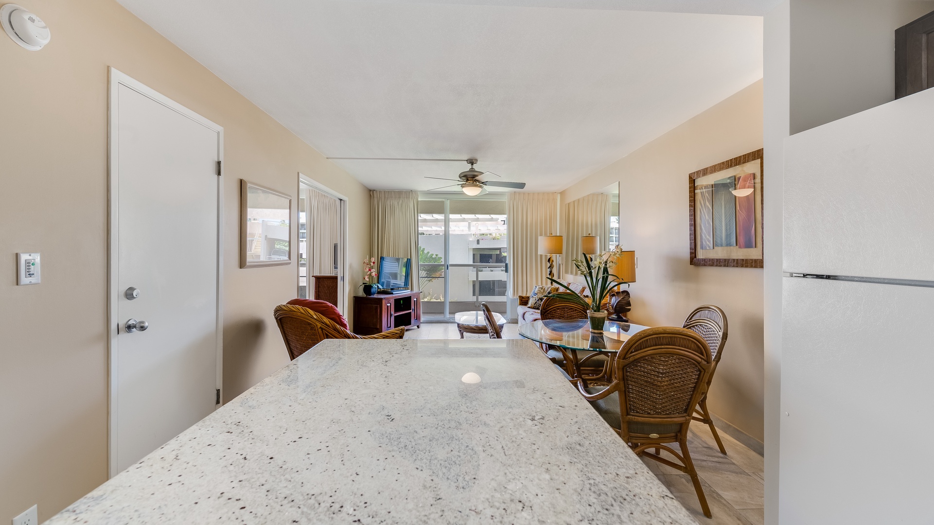 Castle at Maui Banyan H208 - Kitchen Island Table