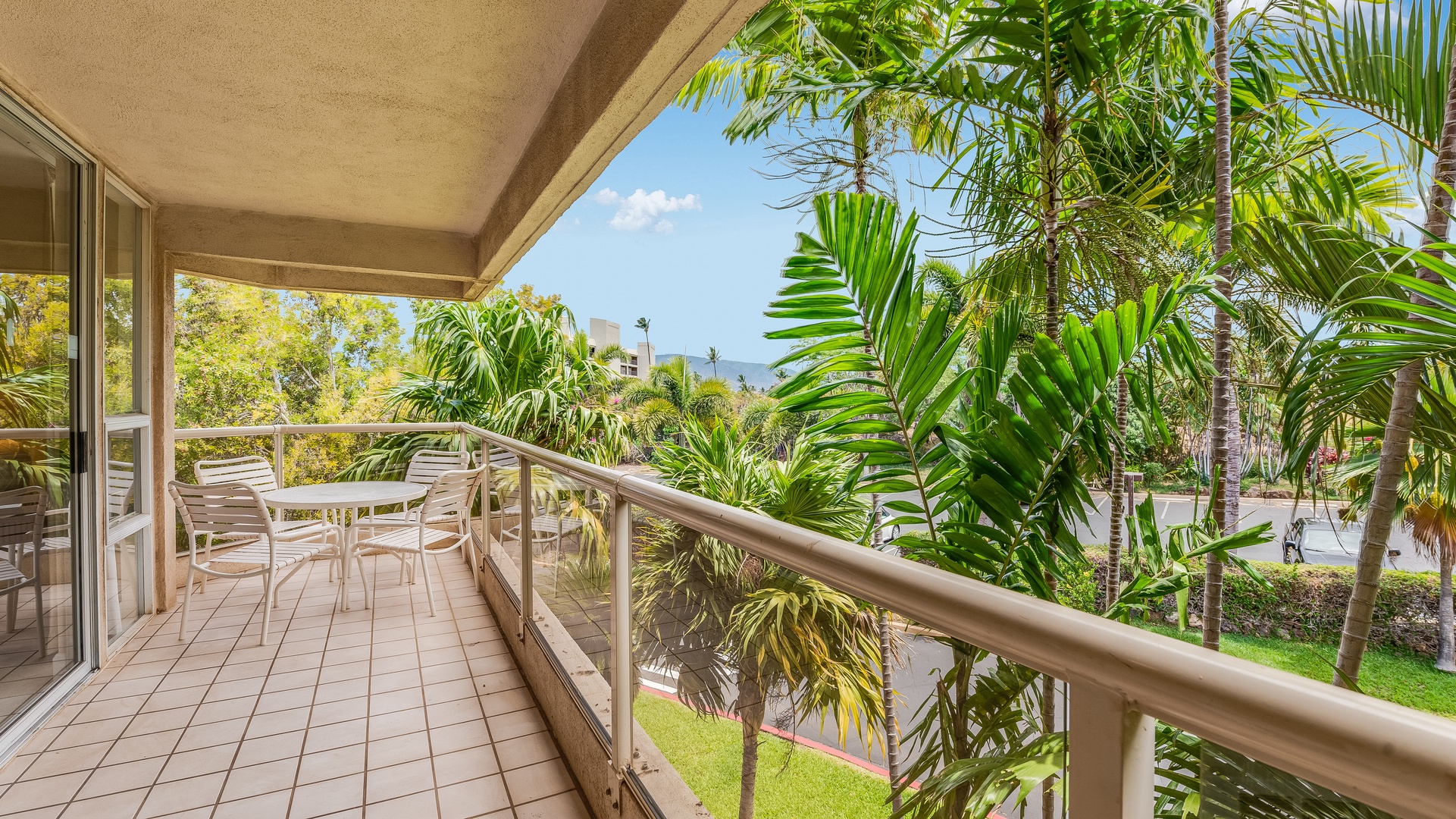 Castle at Maui Banyan T202AB - 2 Bedroom Garden View - Lanai