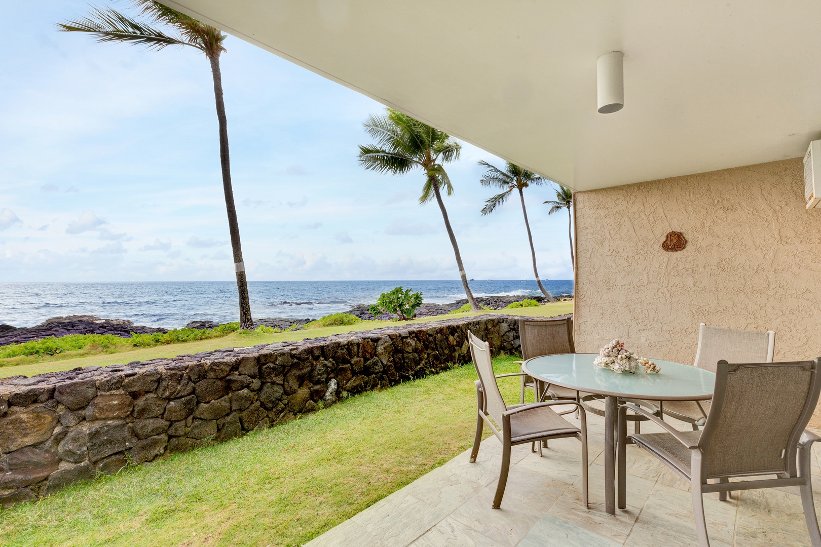 Castle at Kona Reef D01 - Ocean Front - Lanai