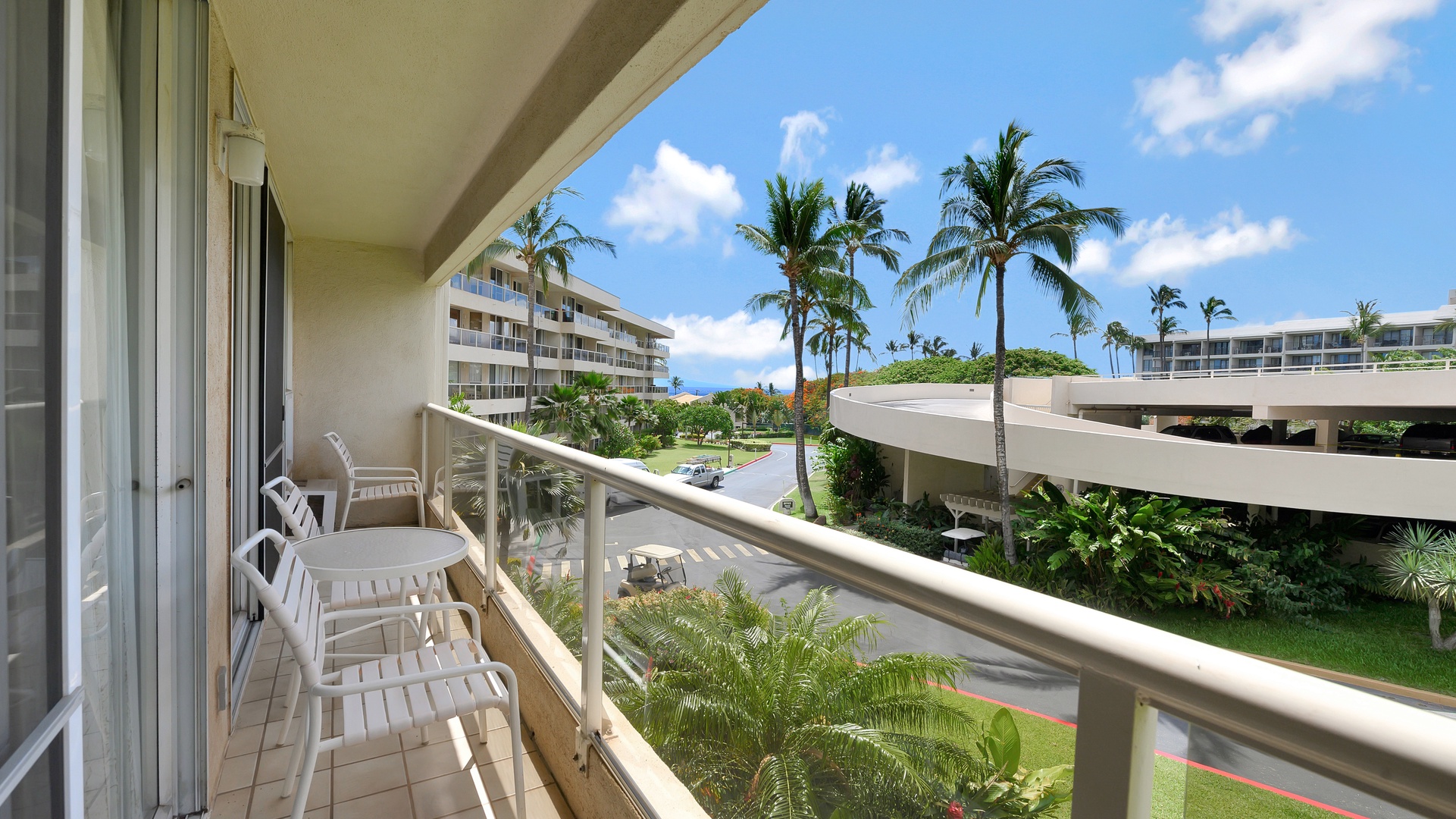 Castle at Maui Banyan H206 - 1 Bedroom Garden View - Lanai