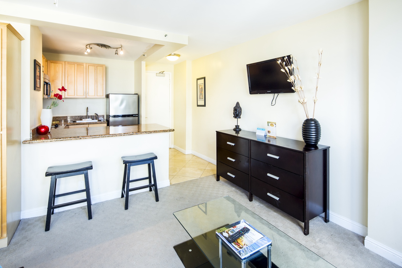 Your open-concept space seamlessly blends kitchen, dining, and living areas—perfect for spreading out and feeling right at home during your getaway.