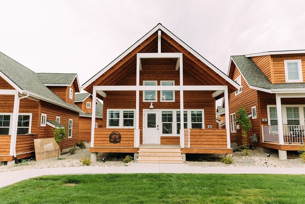 Parkside Bungalows Dover Bay Idaho