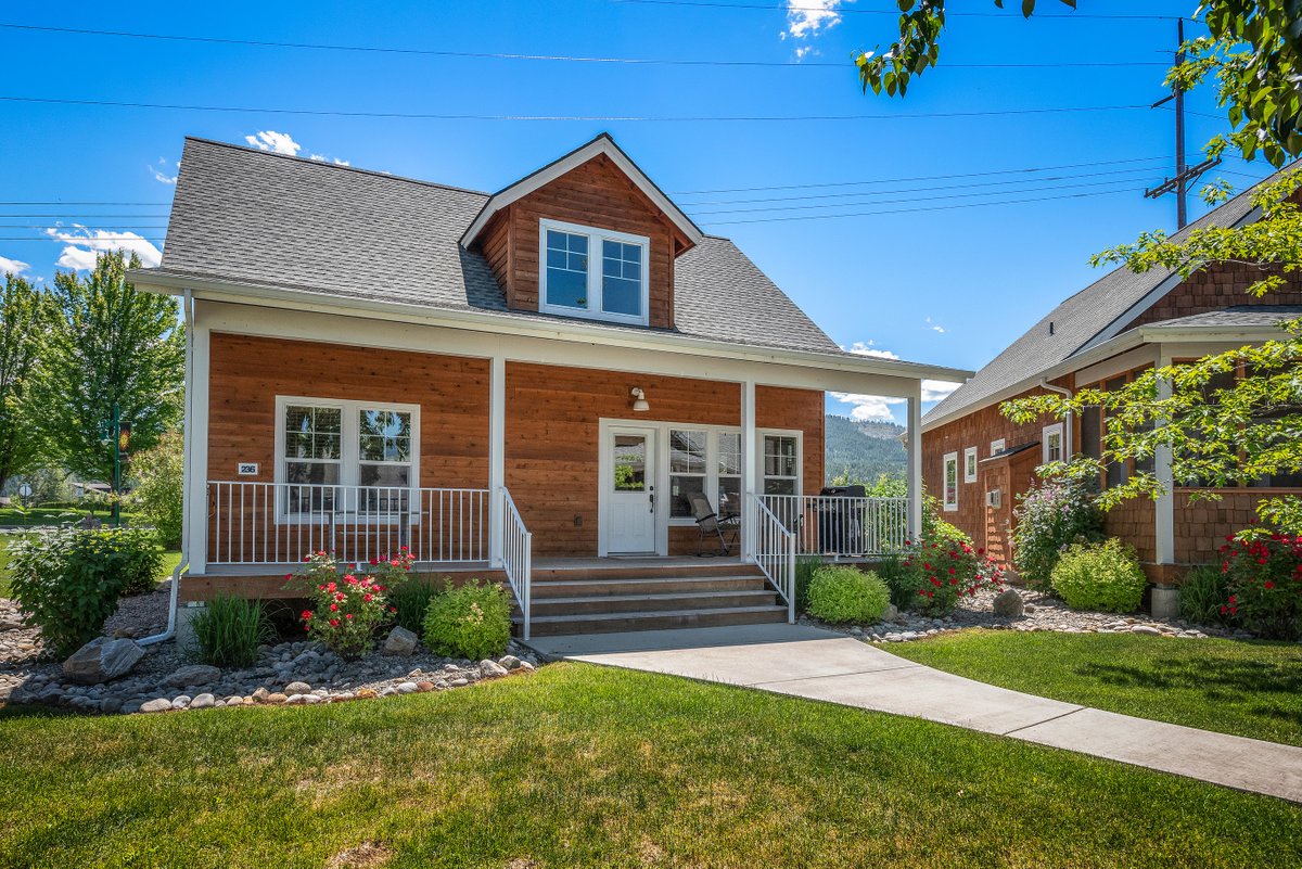 Parkside Bungalows Dover Bay Idaho