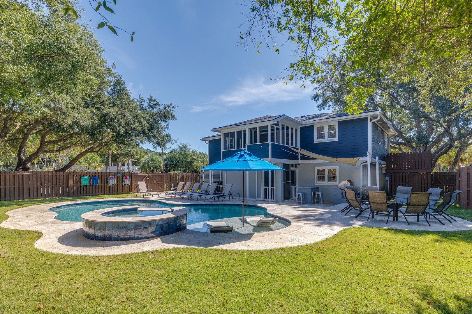 Palm Blvd 2407 - Seas The Day