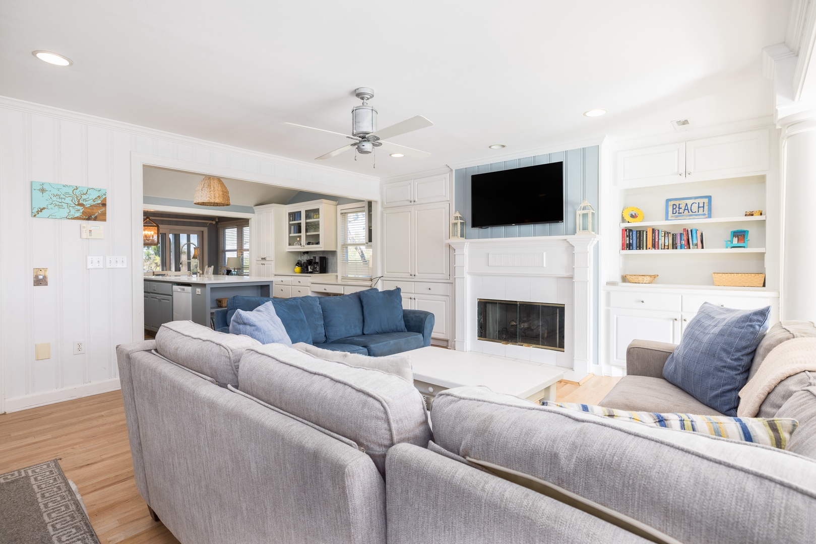 The Blue Pelican | Living Room Looking Toward Kitchen