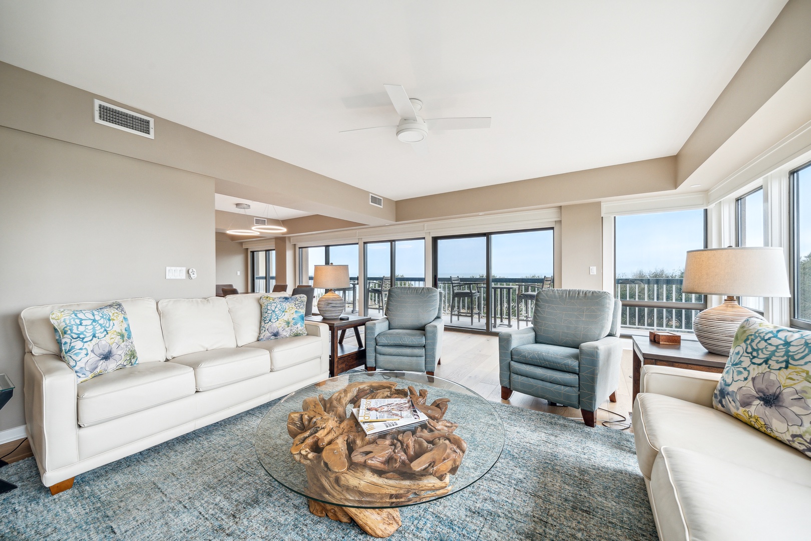 Ocean Club Villas 4301 - Saltee Times