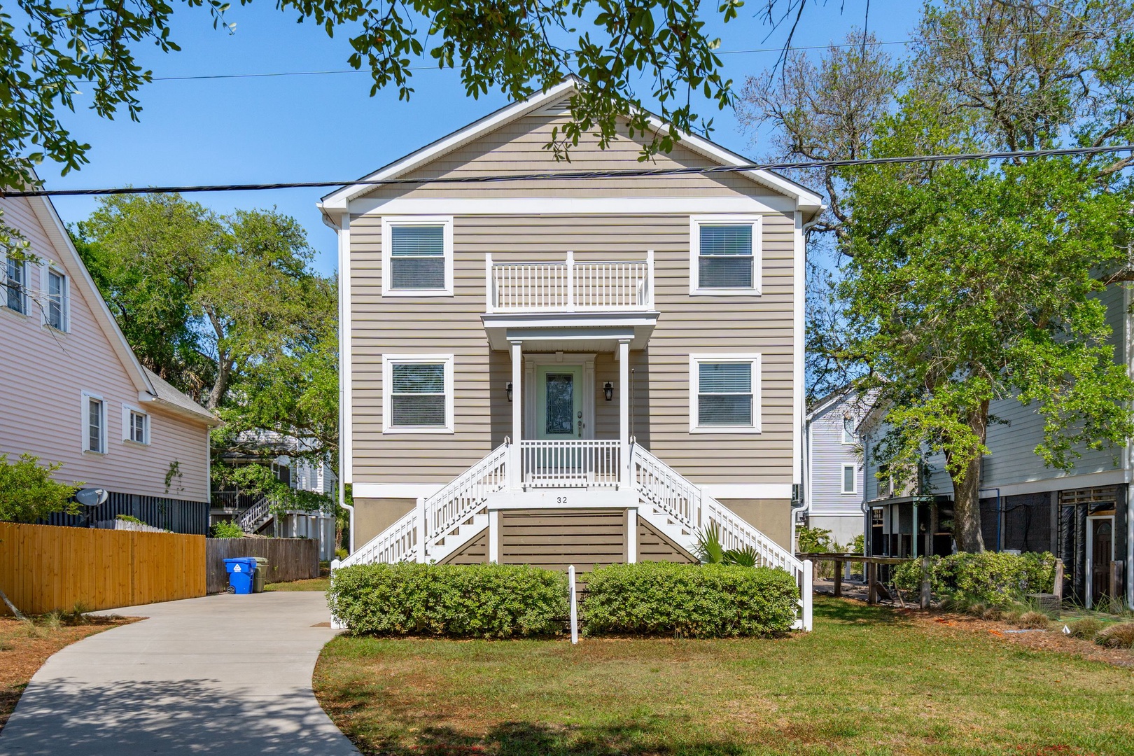 41st Ave 32 - Coastal Grace