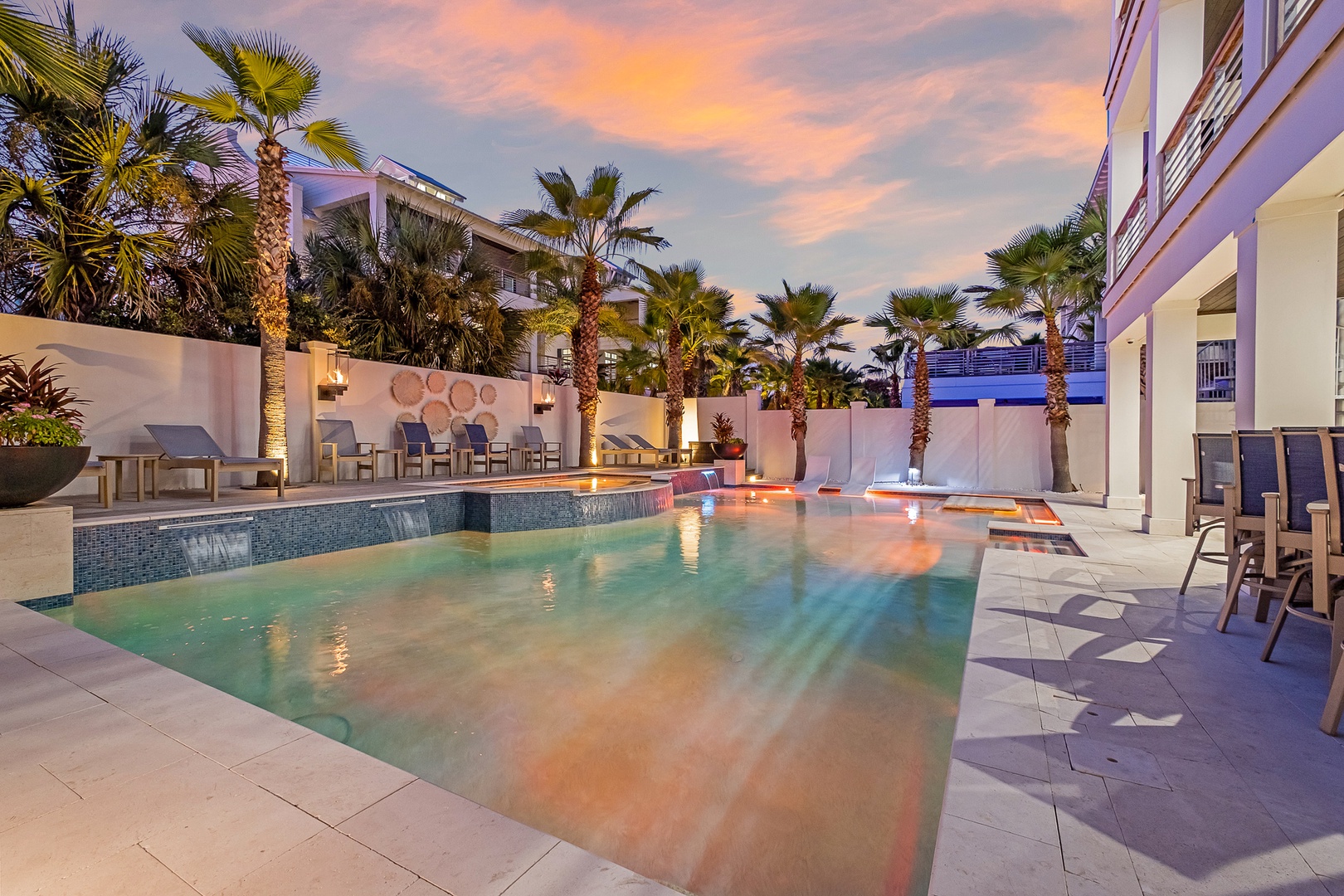 Seas Above The Rest (174)