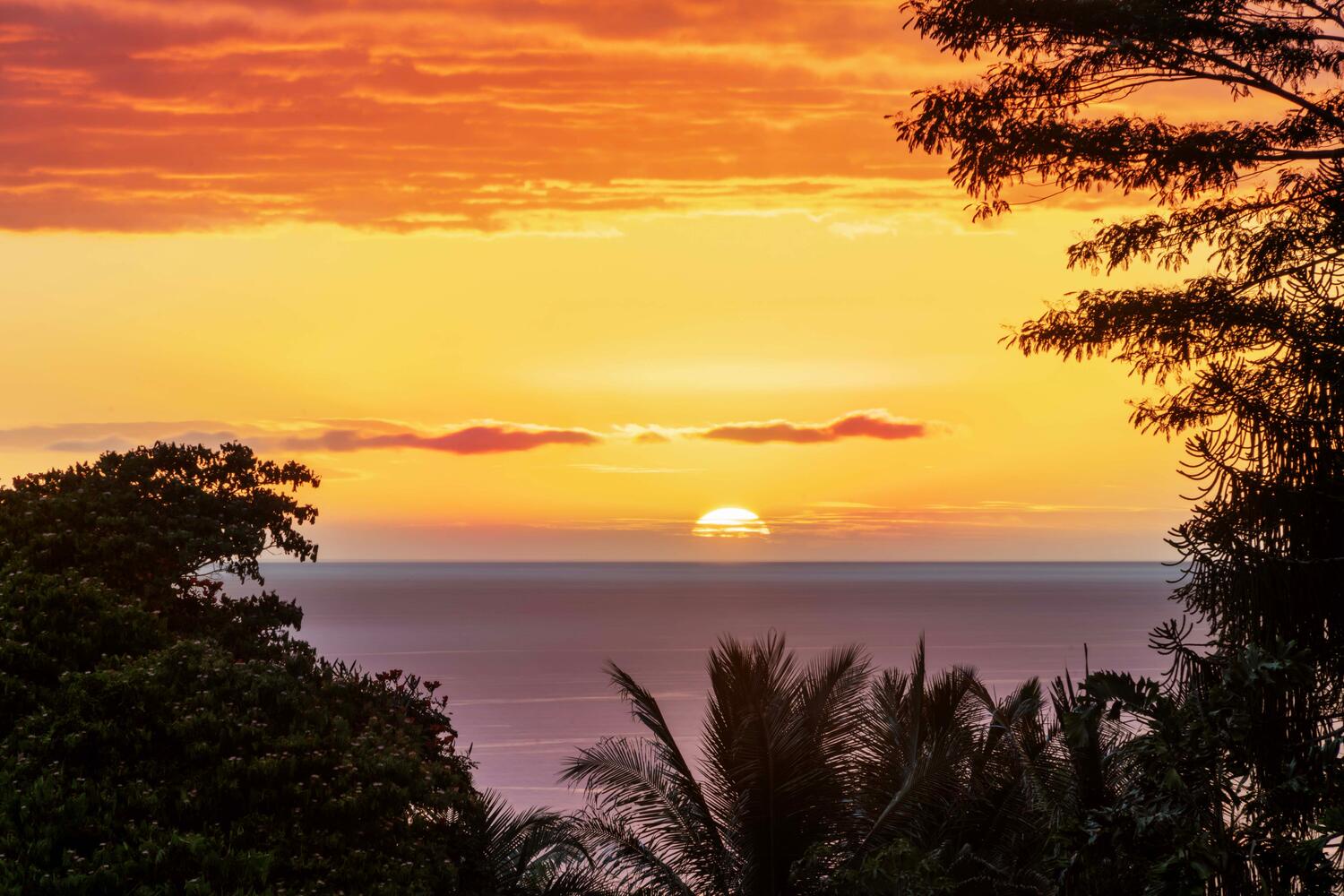 Kailua-Kona Vacation Rentals, Hale Joli - Beautiful sunsets.