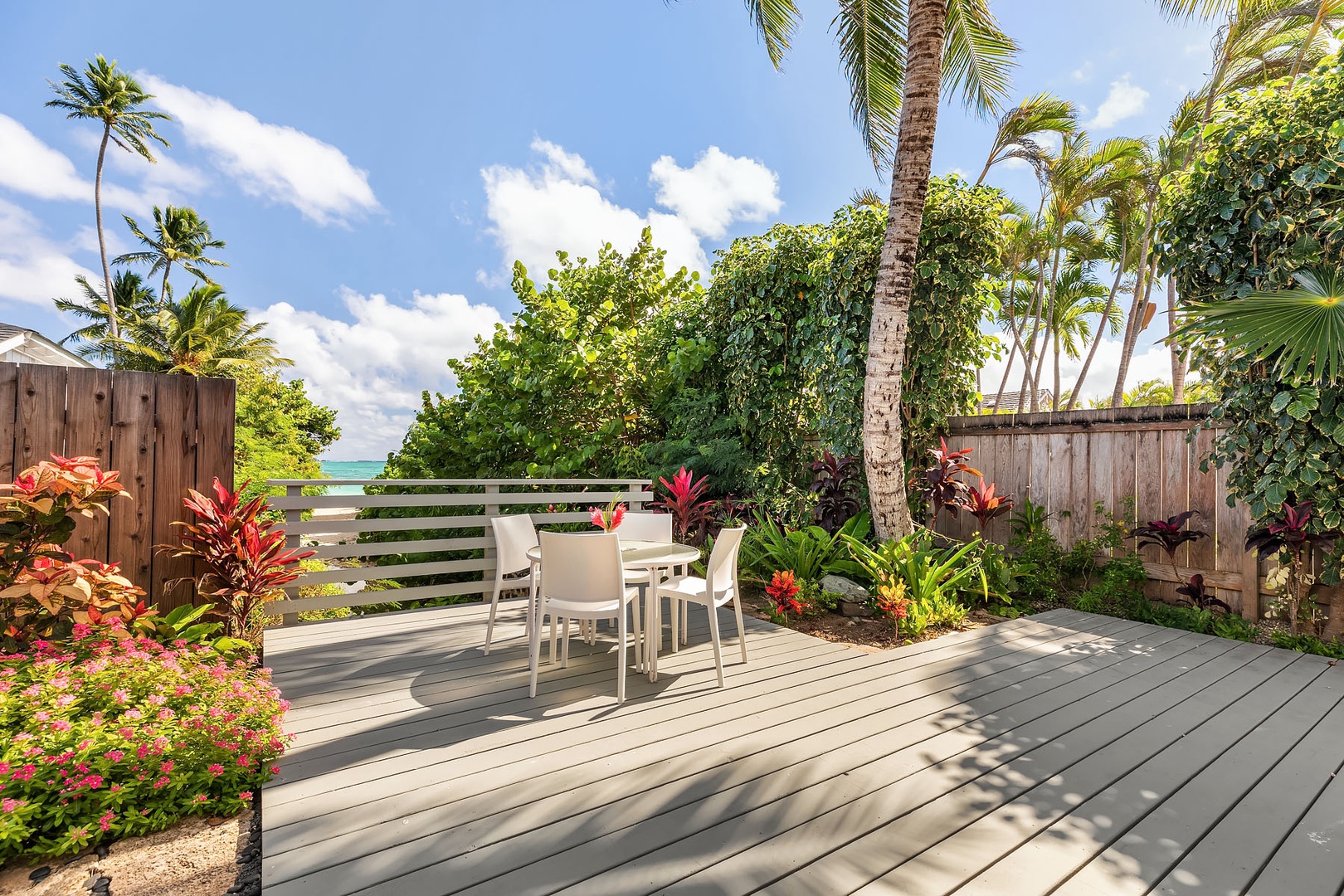 Kailua Vacation Rentals, Lanikai Oceanside 5 Bedroom - Guest House Outdoor Lanai Ocean views