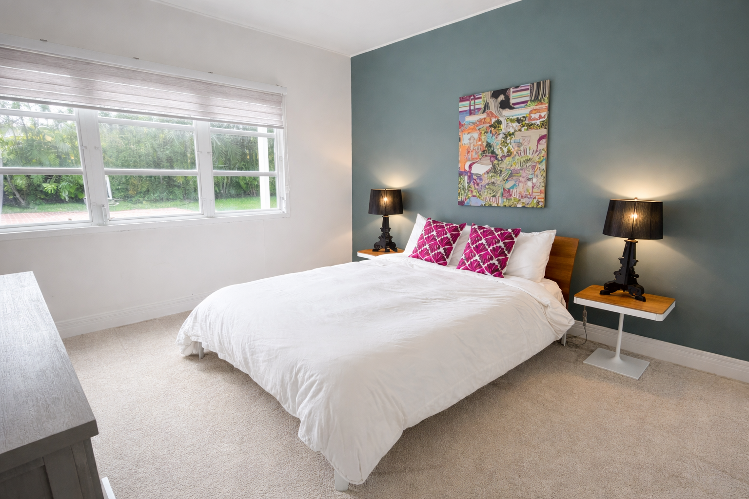 Honolulu Vacation Rentals, Ho'okipa Villa - Drift into peaceful sleep in your bright queen bedroom with garden views, crisp linens, and stylish touches.