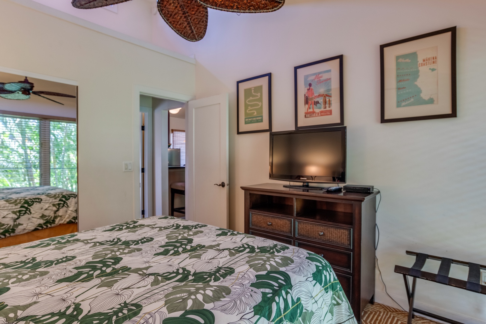 Lahaina Vacation Rentals, Aina Nalu D-207 - Guest Bedroom with Queen