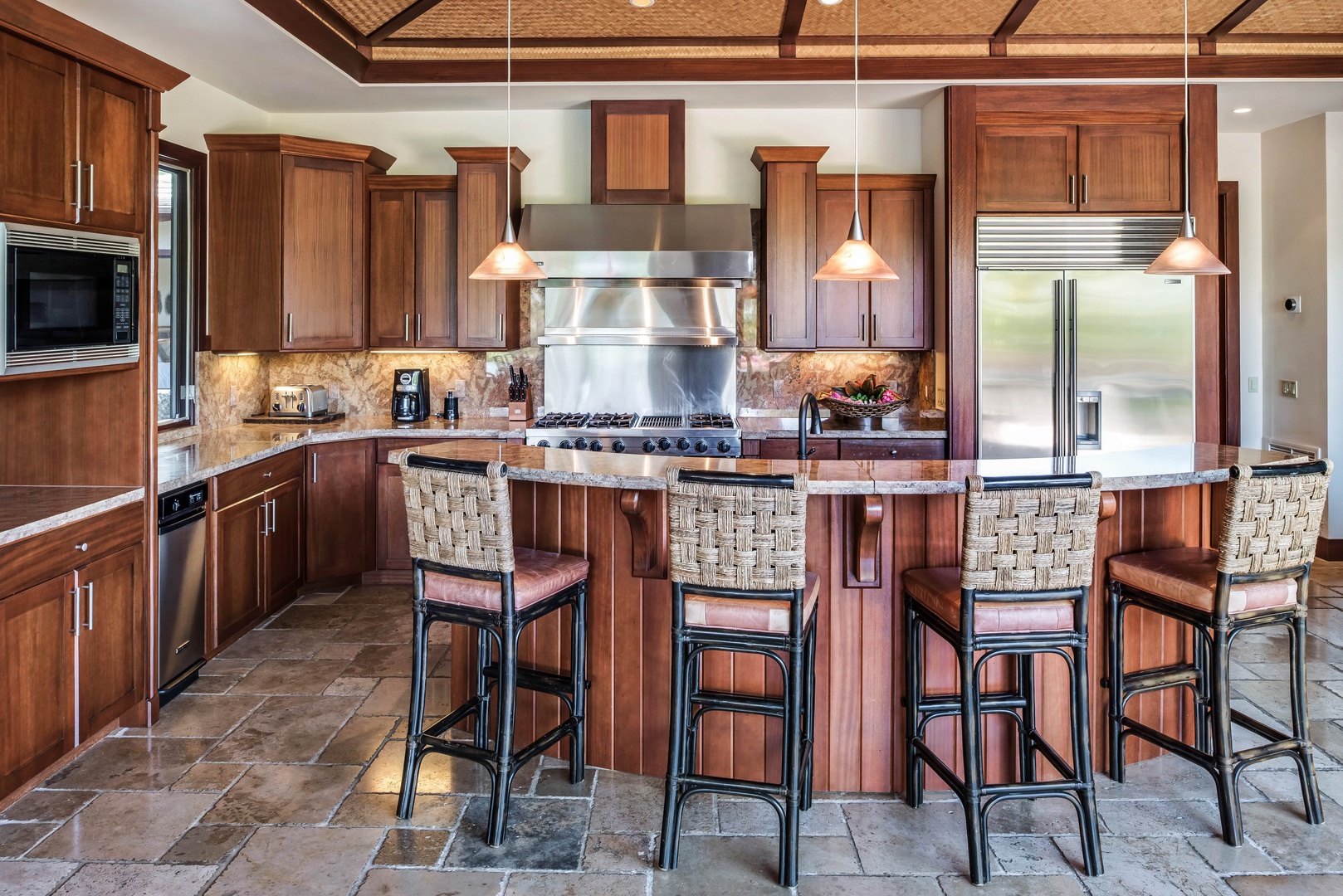 Kamuela Vacation Rentals, House of the Turtle at Champion Ridge, Mauna Lani (CR 18) - Features an island bar for quick meals or entertainment.