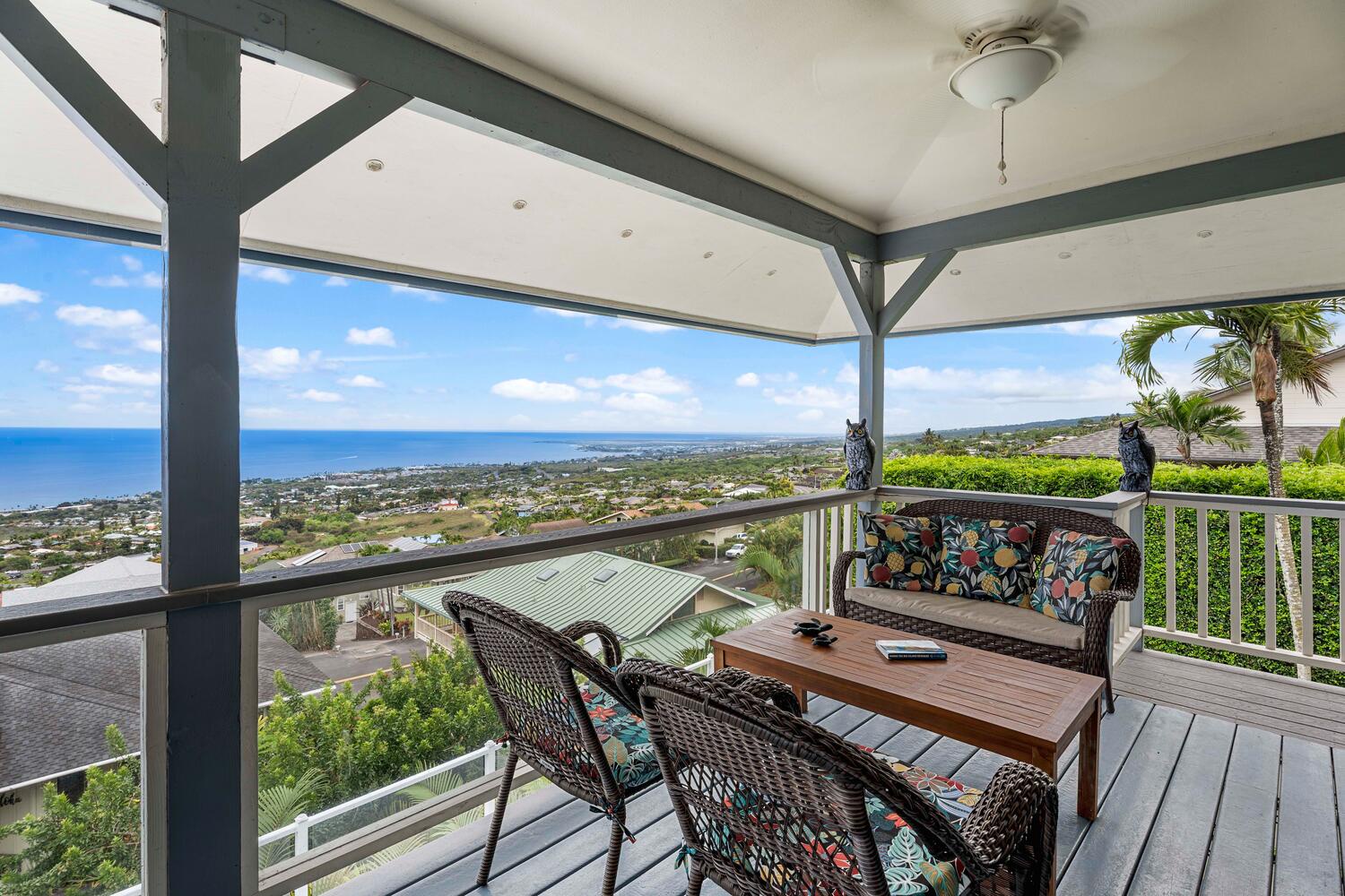 Kailua Kona Vacation Rentals, Honu O Kai (Turtle of the Sea) - The lanai offers plenty of spaces to gather.