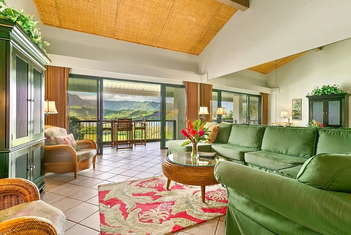 Princeville Vacation Rentals, Hanalei Bay Resort 4301/2 - Lounge in the living area with plush sectionals or enjoy your morning coffee on the lanai.