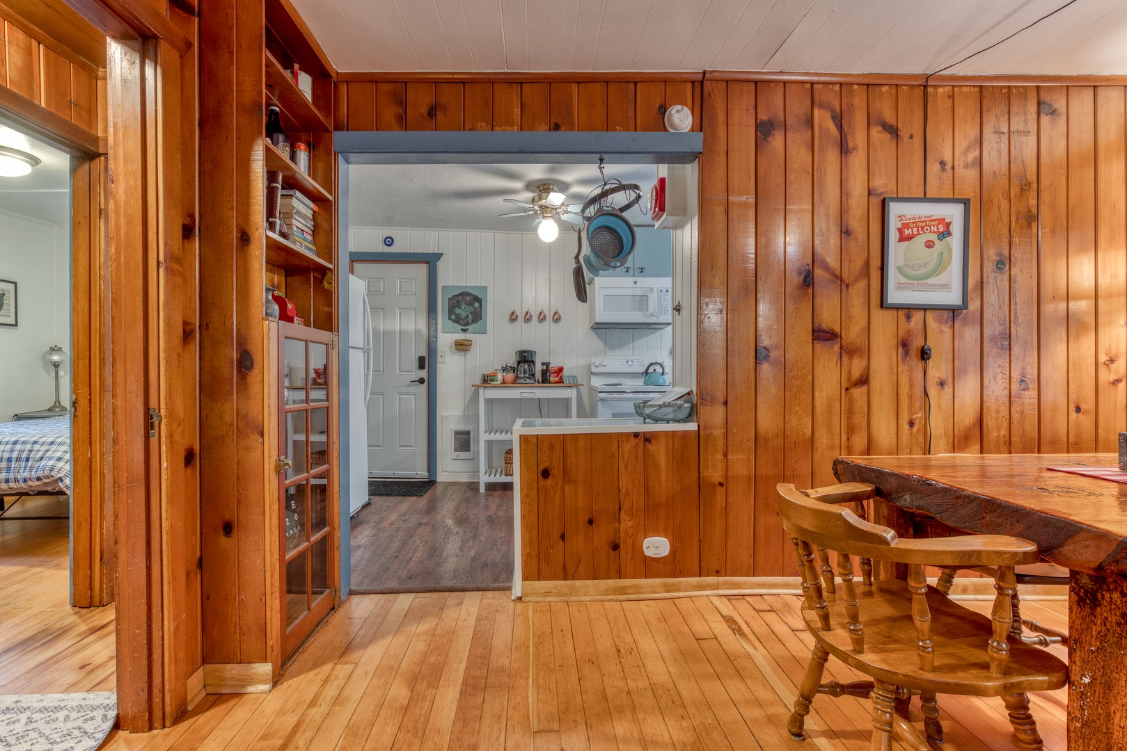 Brightwood Vacation Rentals, Springbrook Cabin - View of the kitchen from the living room/dining room