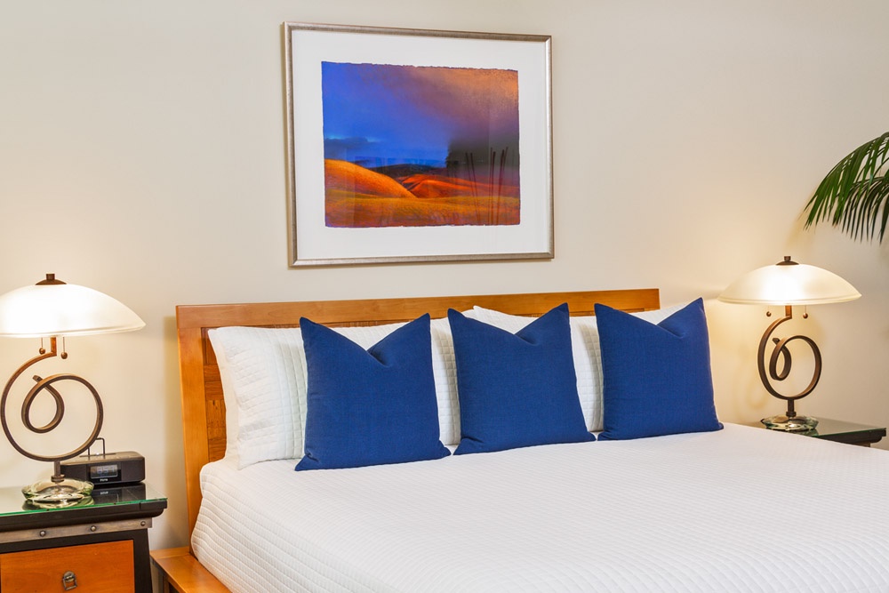 Wailea Vacation Rentals, Aqua Lani J305 at Wailea Beach Villas* - Second King Bedroom Suite with Private En-Suite