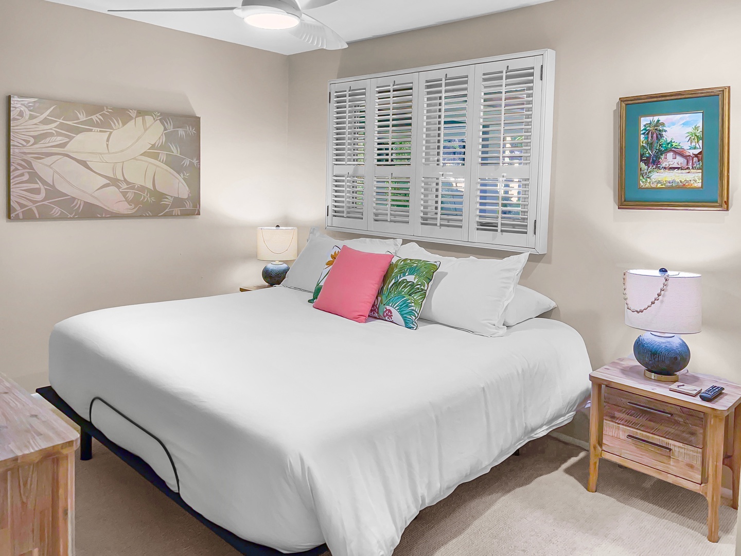 Honolulu Vacation Rentals, Hale Ola - Guest bedroom 5 features a king bed, tv and ensuite