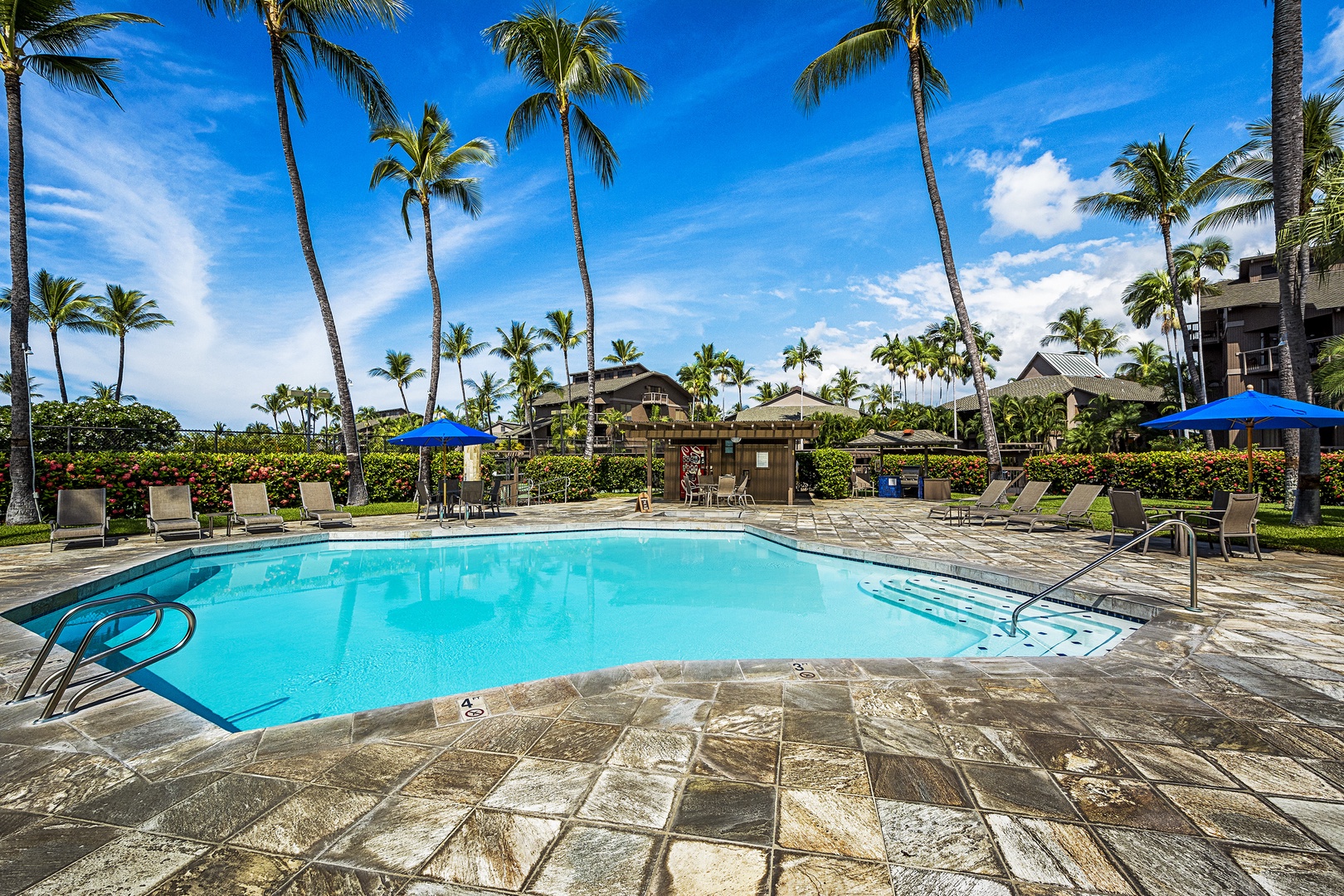 Kailua Kona Vacation Rentals, Kanaloa at Kona 1606 - Blue skies as far as the eye can see!