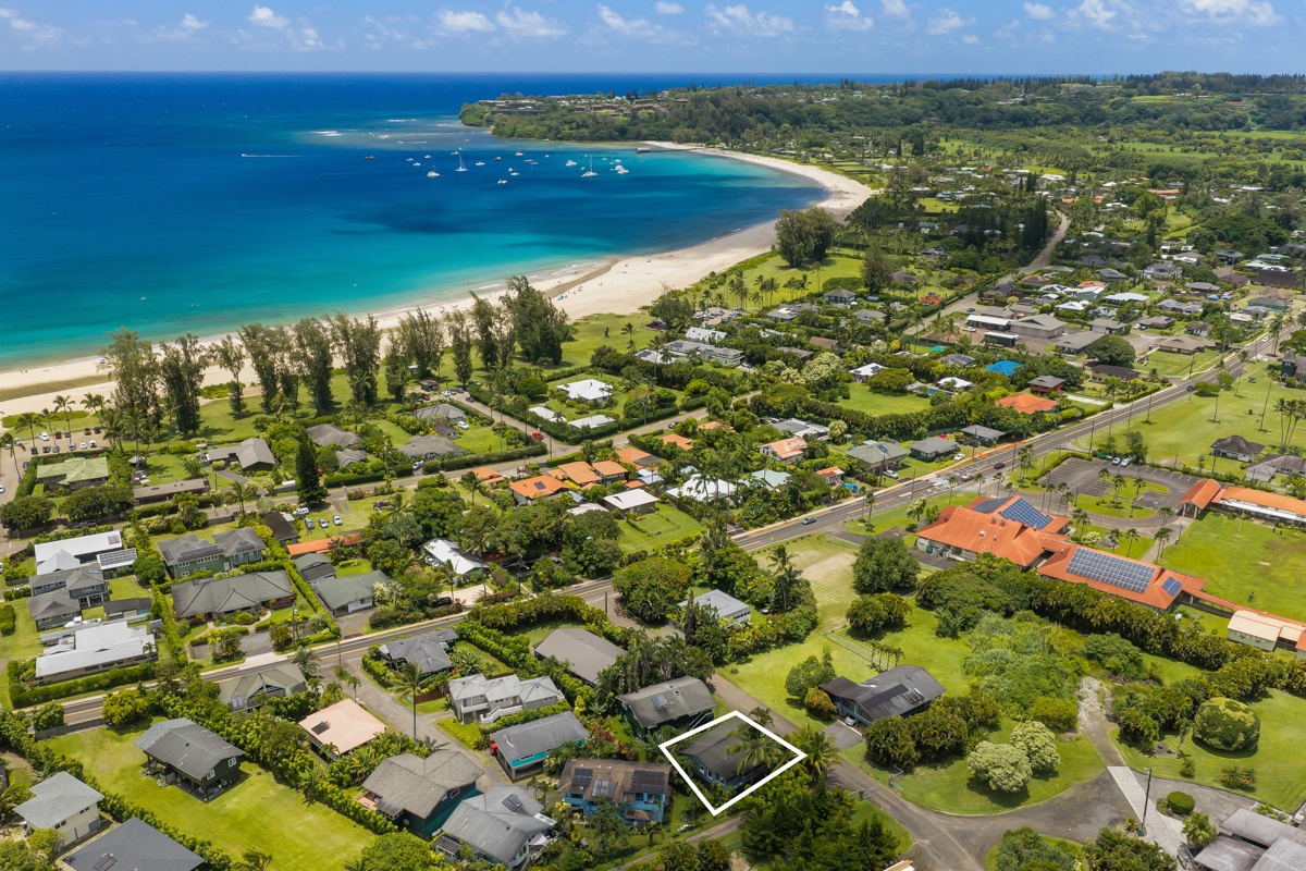 Hanalei Vacation Rentals, Hale Kanani (Kaua'i) TVNC 1342 - Hanalei Bay sweeps in one long crescent of sand and open water.