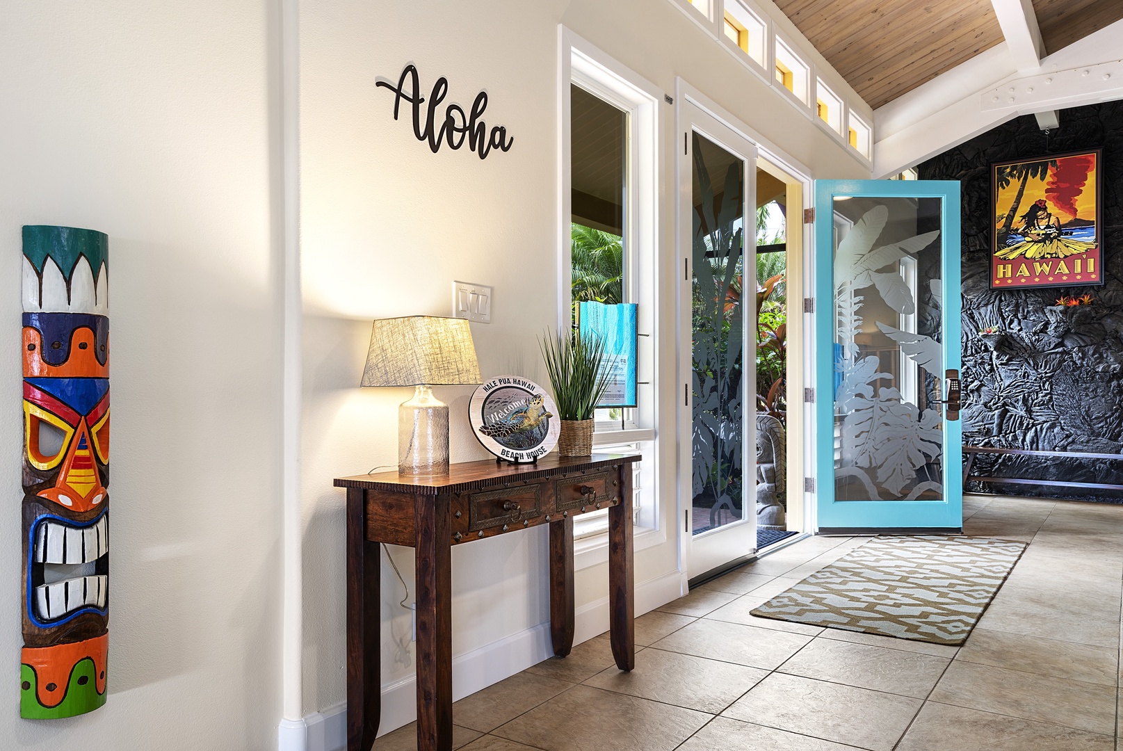 Kailua Kona Vacation Rentals, Hale Pua - Hale Pua's secondary foyer and entry