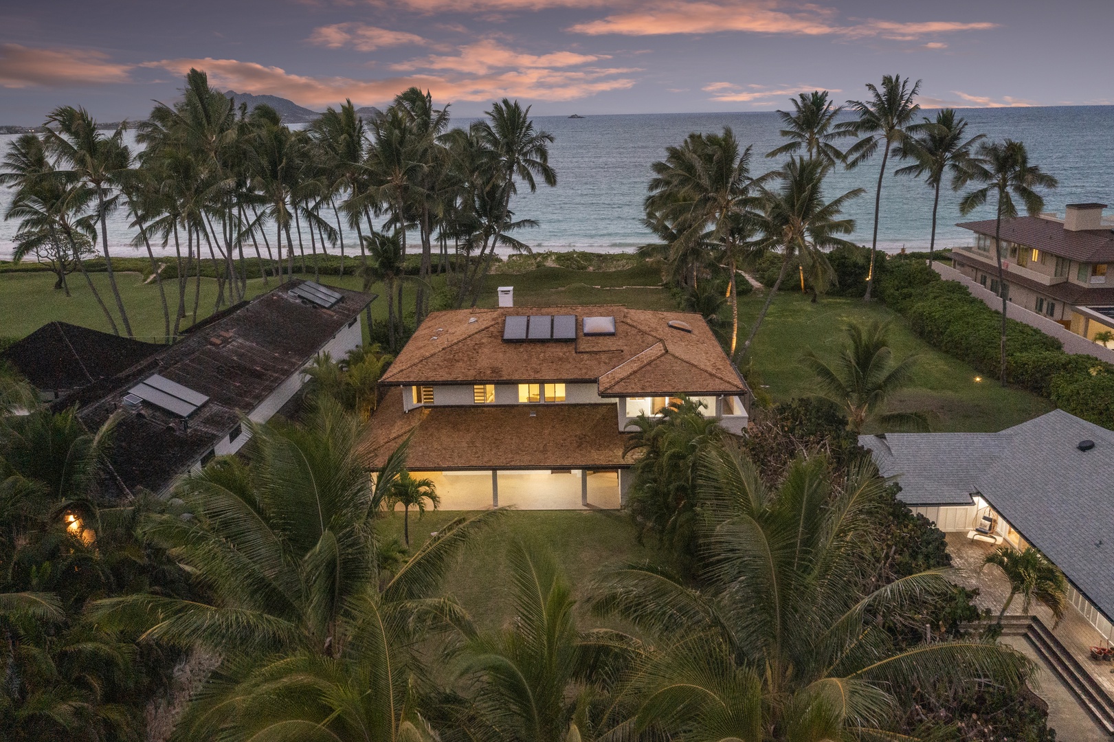 Kailua Vacation Rentals, Kailua Hale Kahakai - Just imagine vacationing here and watching the sun set over the horizon