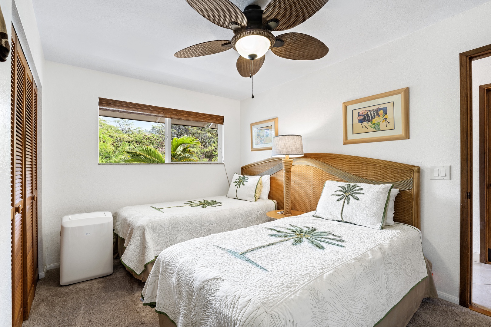 Kailua Kona Vacation Rentals, Kahalu'u Reef 203 - Guest bedroom equipped with 2 Twin beds and portable A/C