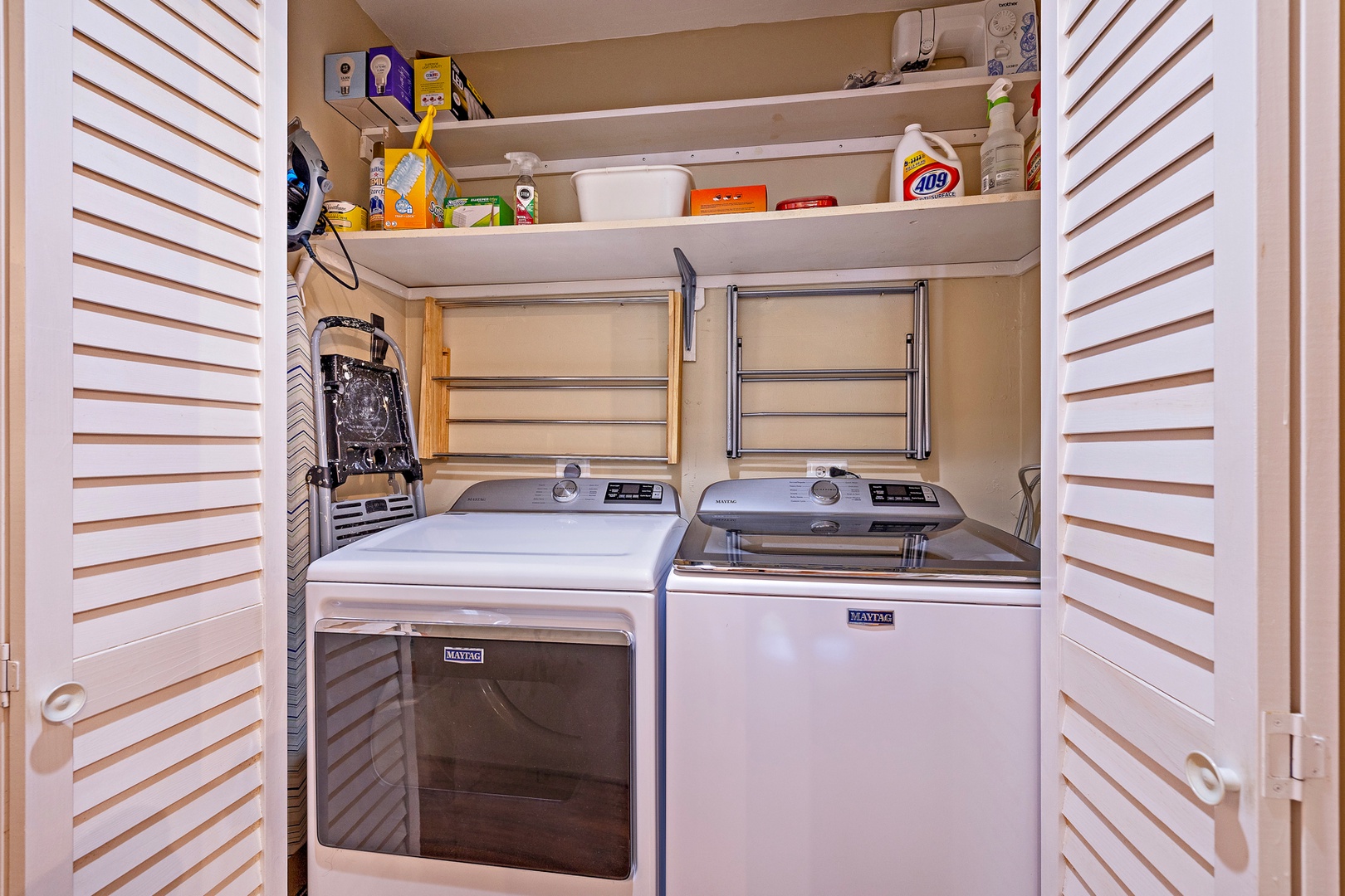 Lahaina Vacation Rentals, Kaanapali Royal Q-202 - An in-unit washer and dryer for convenience.