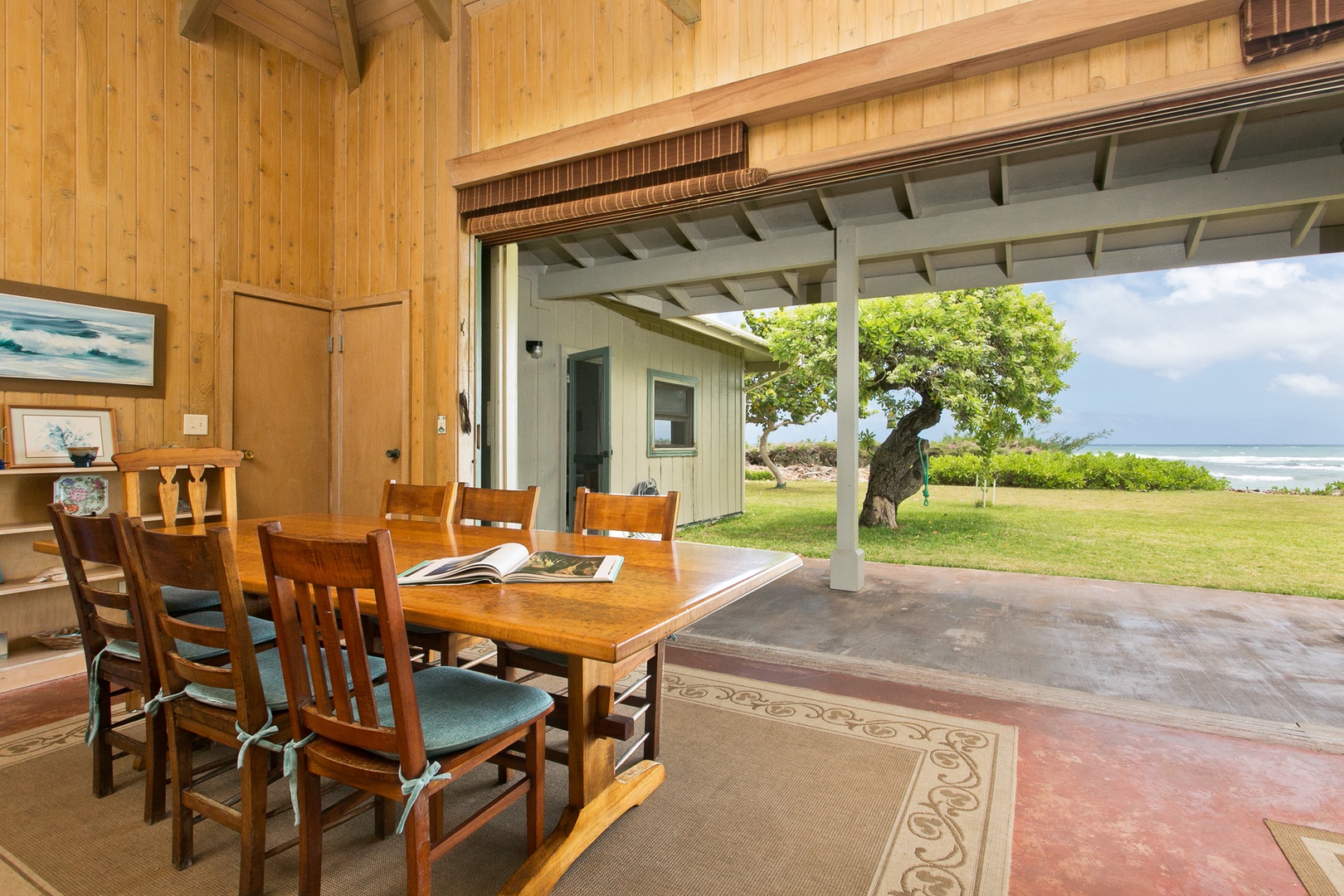 Laie Vacation Rentals, Waipuna Hale - Dining for six.