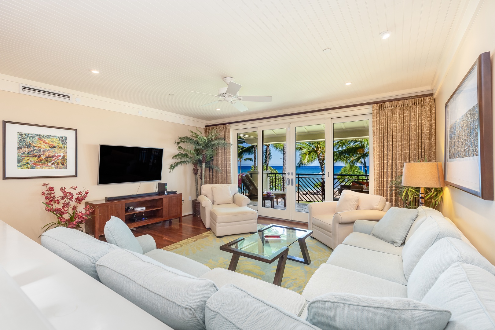 Kahuku Vacation Rentals, Turtle Bay Villas 304 - comfortable space for up to 10 guests