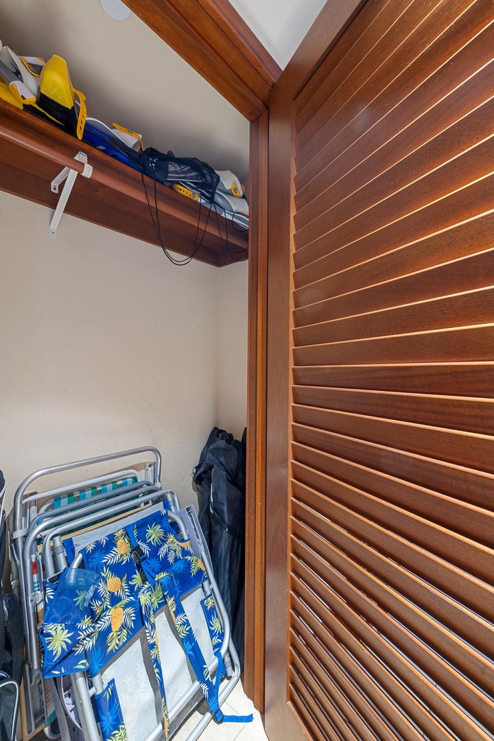 Kapolei Vacation Rentals, Ko Olina Beach Villas O402 - Plenty of storage to keep your getaway essentials.