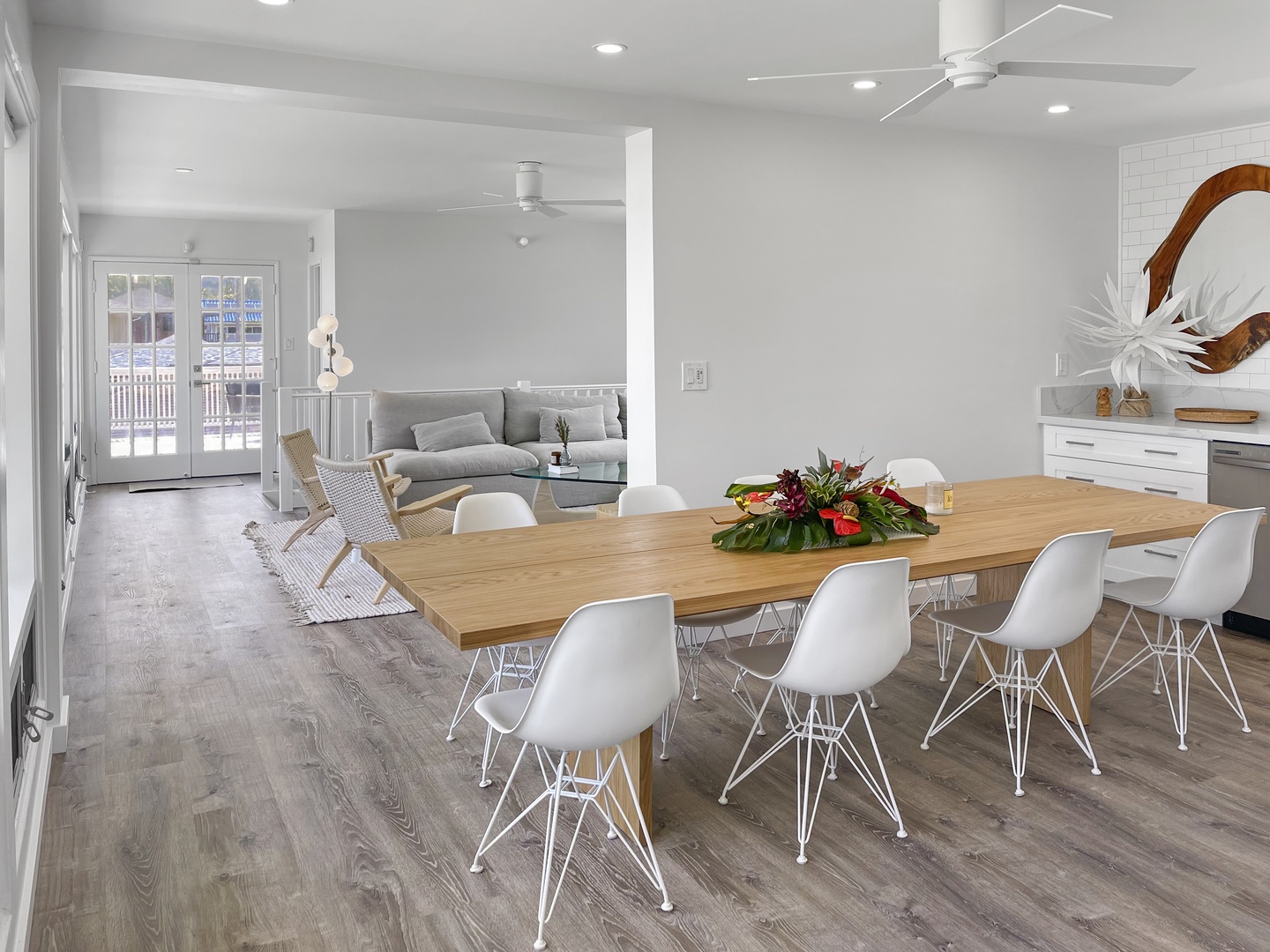 Waimanalo Vacation Rentals, Hale Waimanalo - Dining table for 6