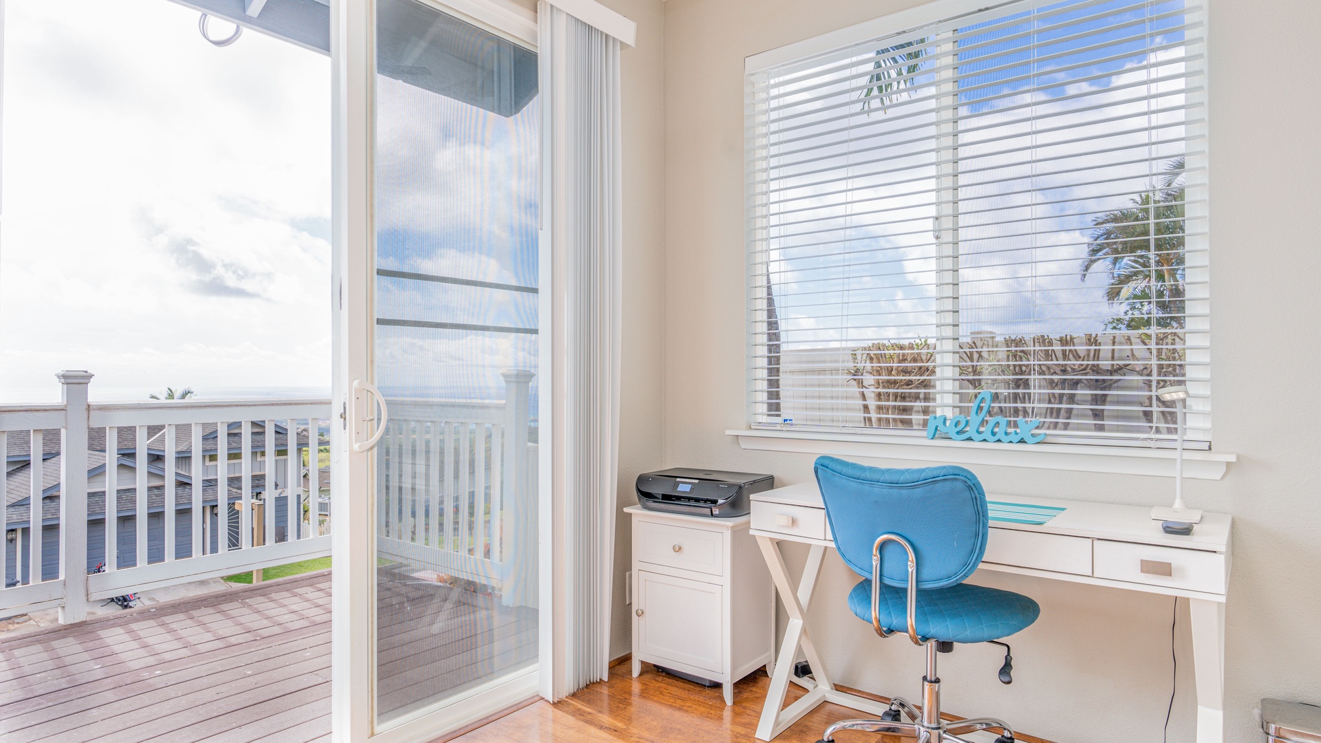Kapolei Vacation Rentals, Makakilo Elele 48 - A dedicated workspace for you to stay productive while away, with a convenient direct access to private lanai.