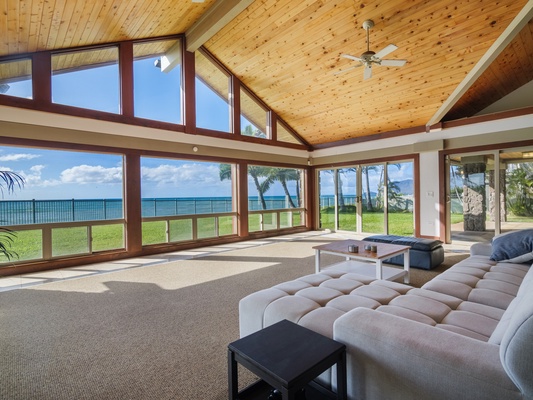 Waianae Vacation Rentals, Konishiki Beachhouse - 4BD - The perfect space to relax and spend quality family time.