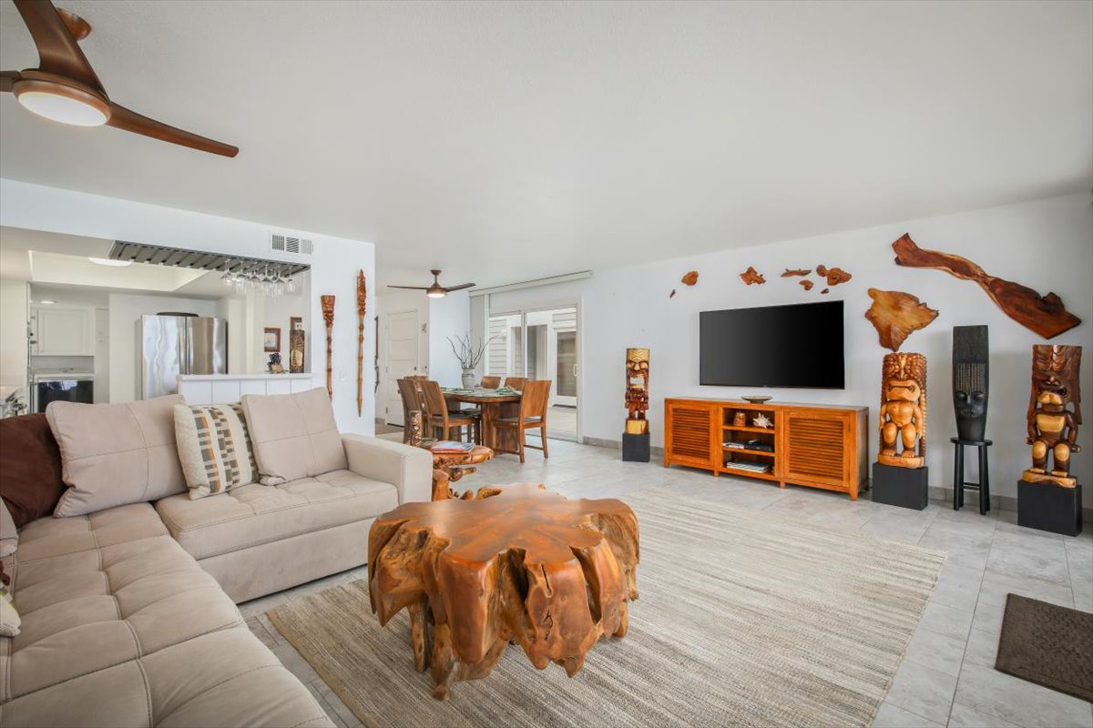Kailua Kona Vacation Rentals, Hale Kai O'Kona #7 - Whether you're taking in the views or watching your favorite shows we got you covered