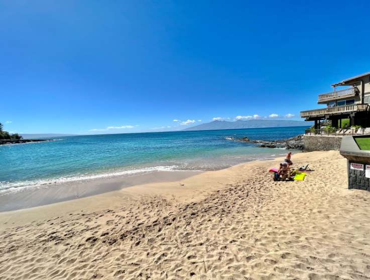 Lahaina Vacation Rentals, Kahana Sunset B4B - Relax and enjoy the calm waters and soft sands of this peaceful beach setting.